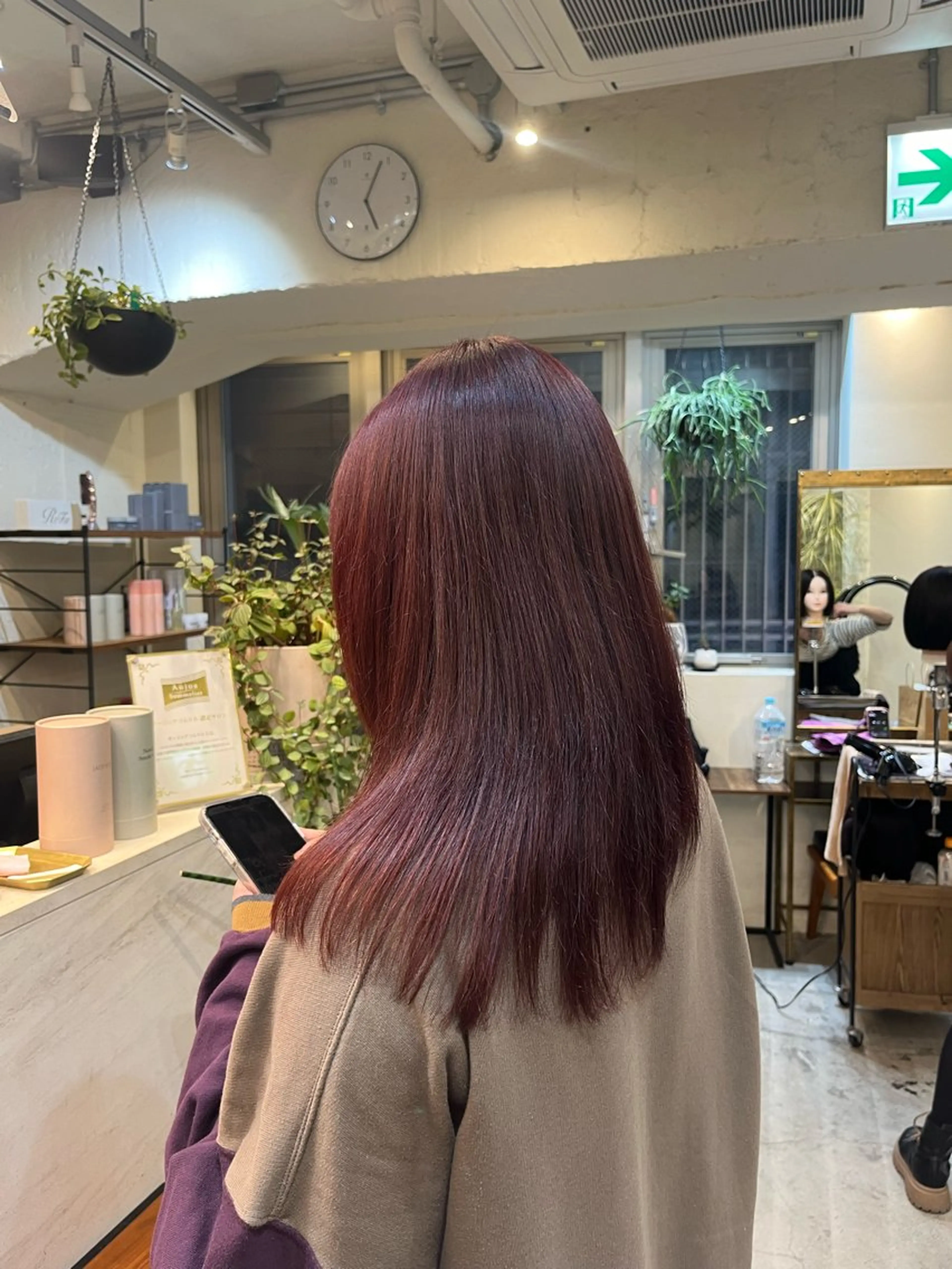 カラー 清水 こなねのヘアスタイル