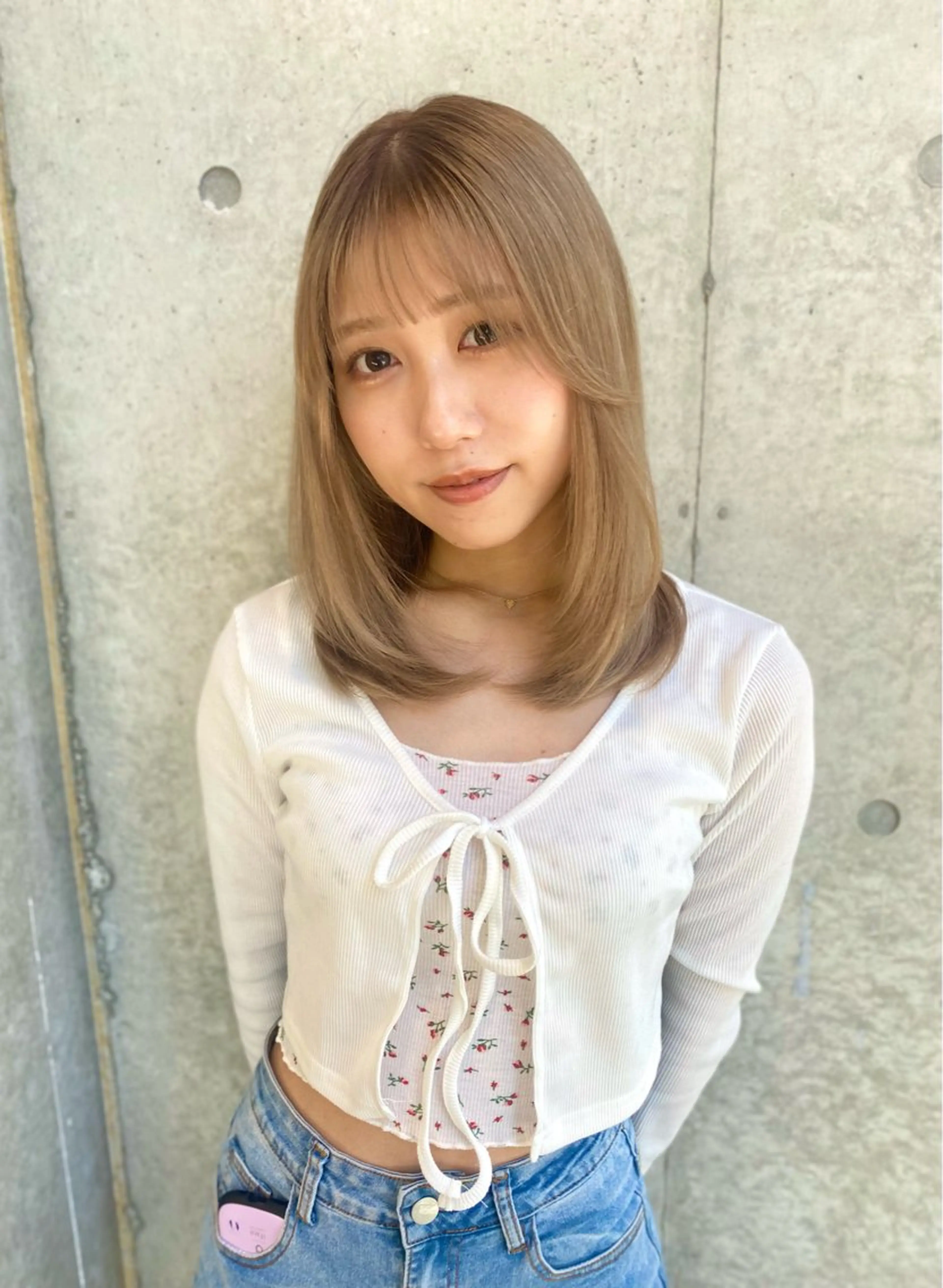 ミディアム カラー ミディアムレイヤー ブリーチ ダブルカラー 顔周りカット 韓国風ヘア カット ヘアカラー レイヤー/柔色 /saKiのヘアスタイル
