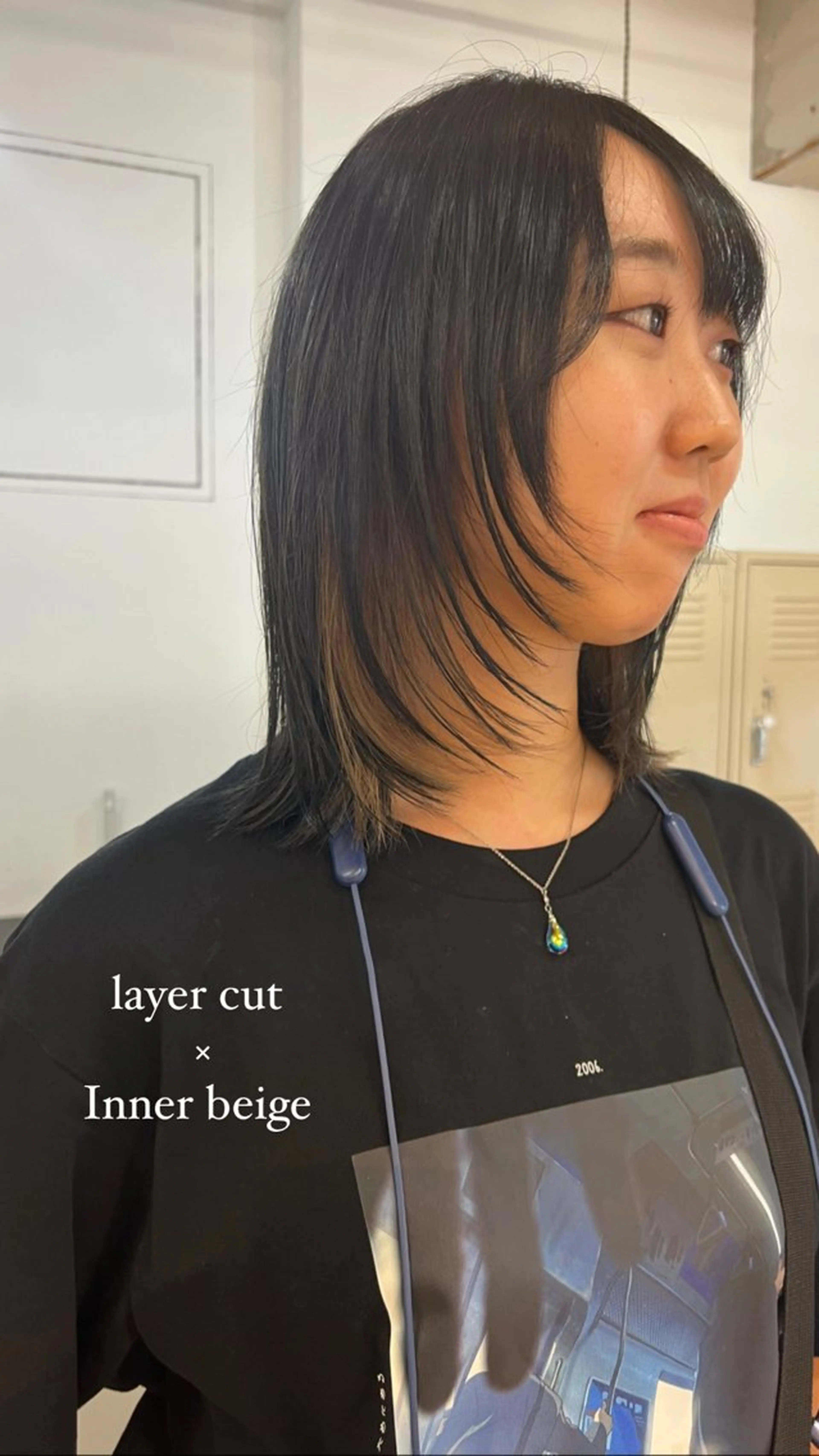 ミディアム カラー インナーカラー レイヤーカット Rena ,のヘアスタイル