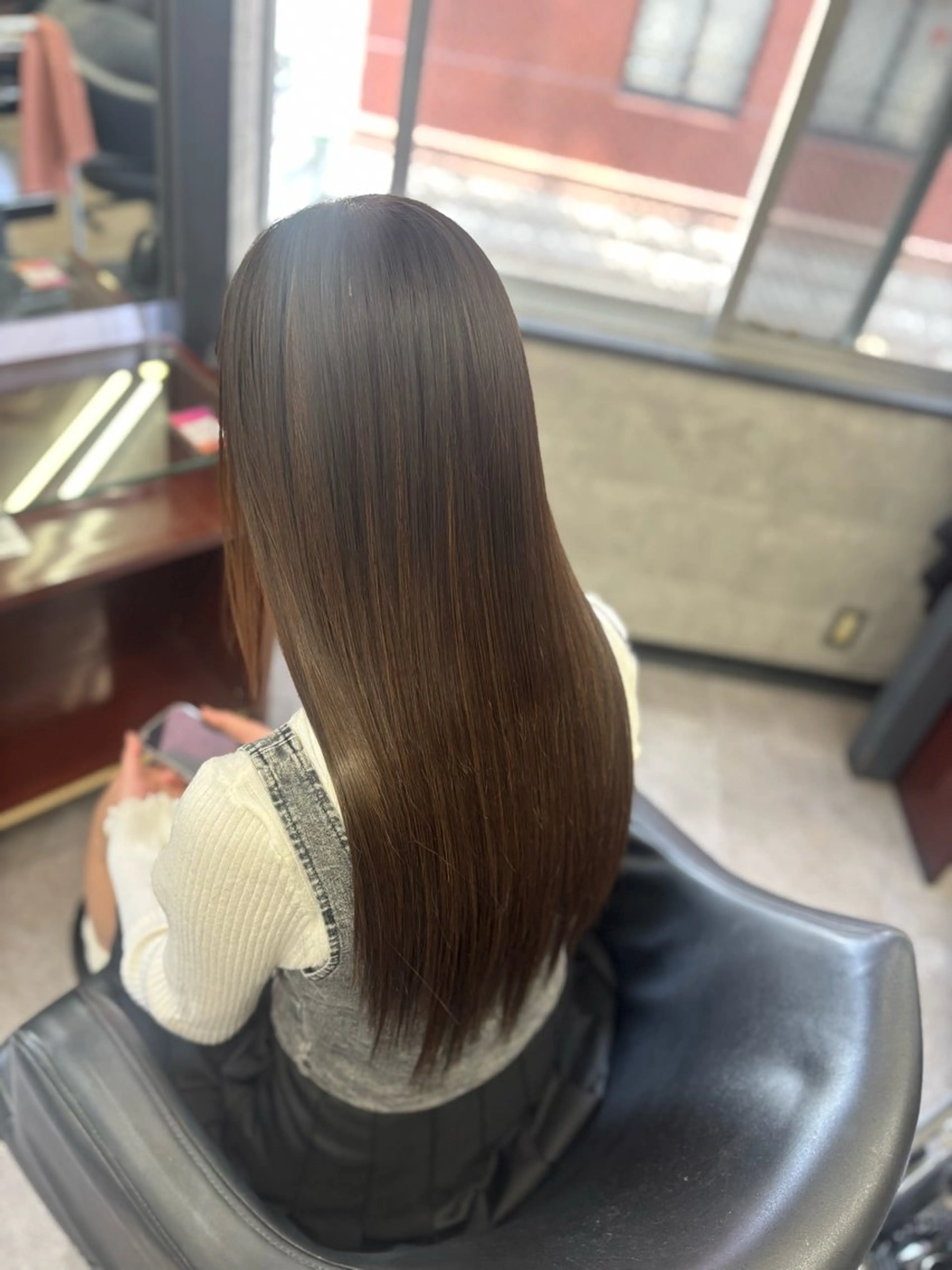 ロング しおり ★のヘアスタイル