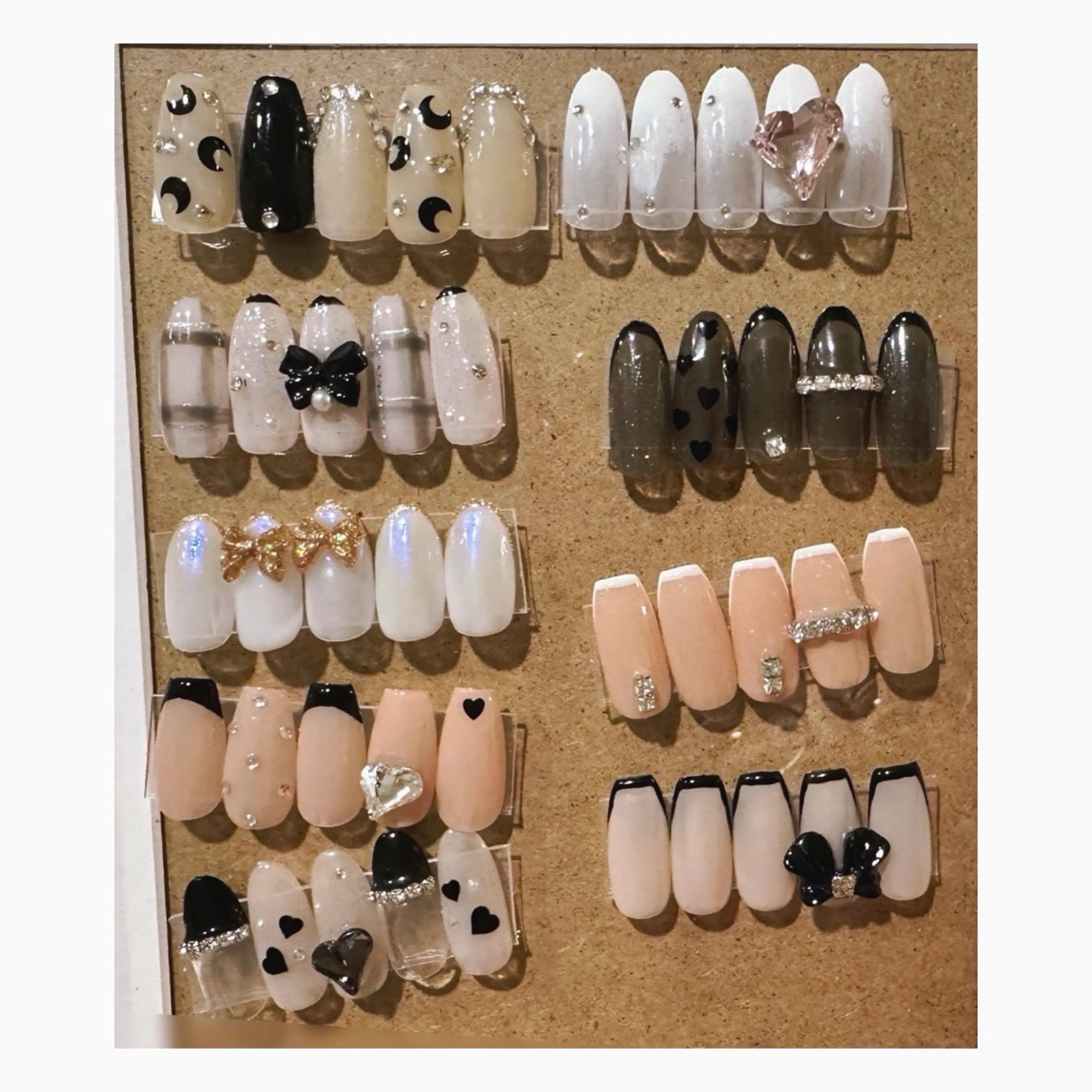 ネイル キラキラネイル private nailsalonのネイルデザイン