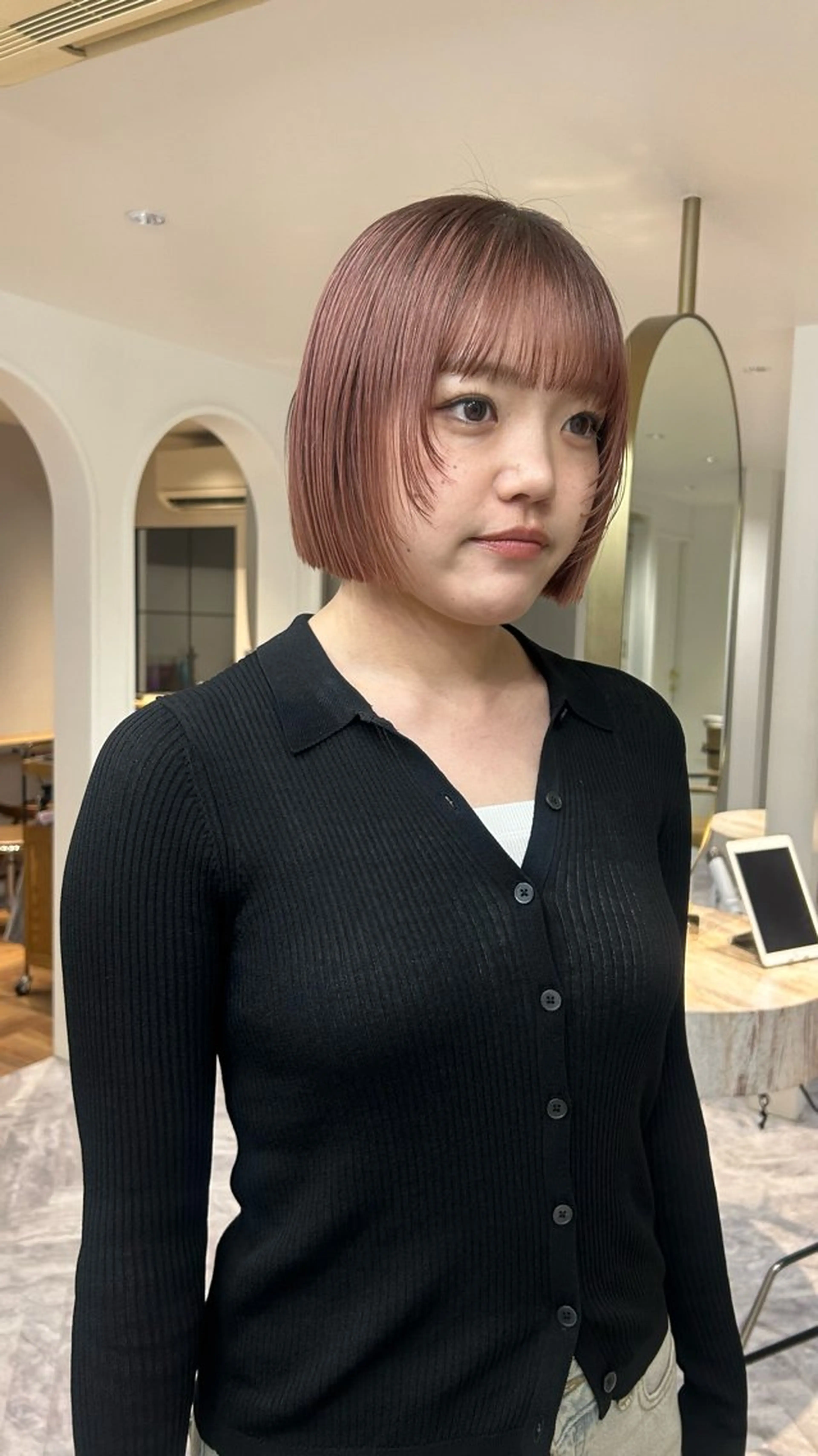 カット Lomalia Moemiのヘアスタイル