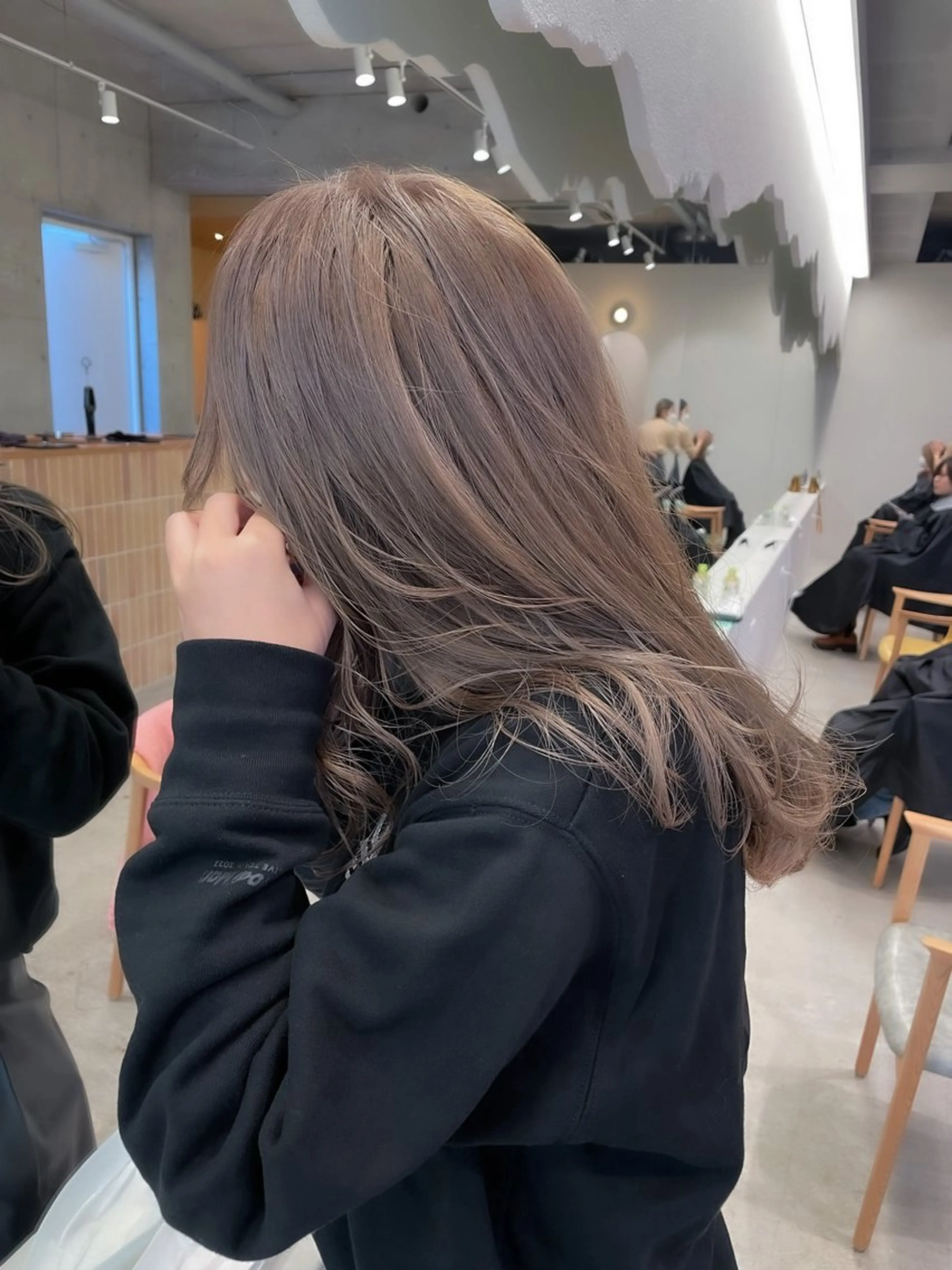 セミロング カラー ヘアアレンジ カット ヘアカラー トリートメント ミニボブ/ブリーチ 🌈MISATOのヘアスタイル