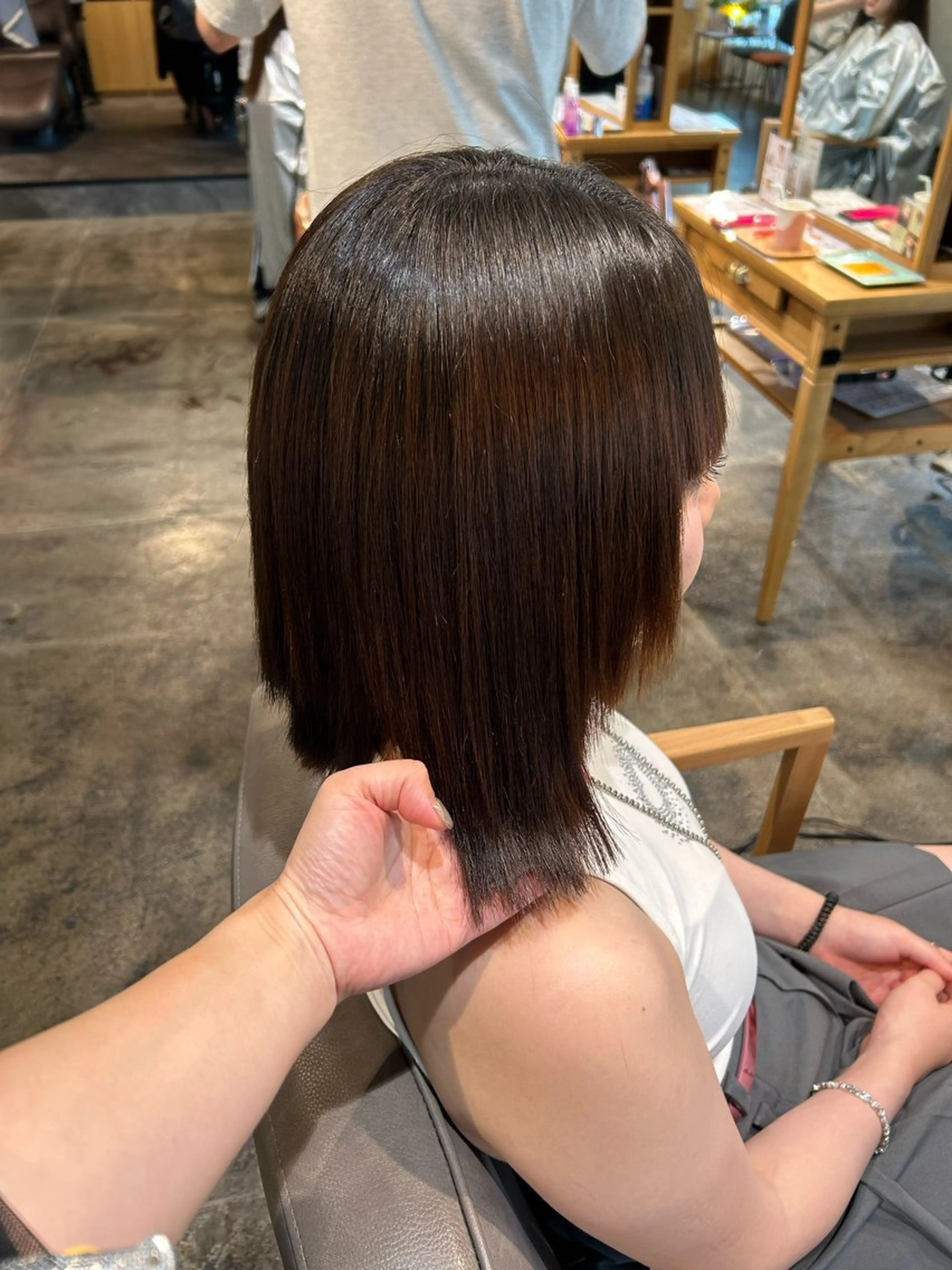 ミディアム 縮毛矯正 透明感カラー 暖色shihoのヘアスタイル