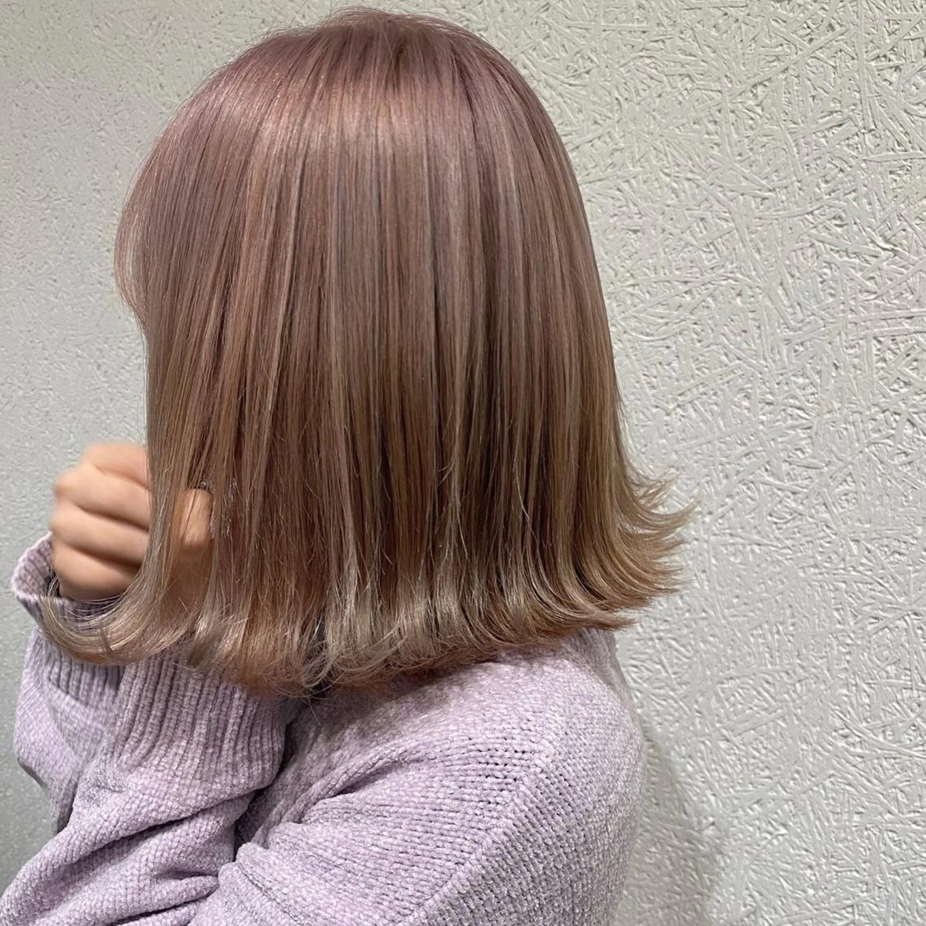 ミディアム カラー ヘアアレンジ ベージュカラー ボブ 外ハネヘア 髪質改善 ツヤ髪カラー✴︎髙井のヘアスタイル