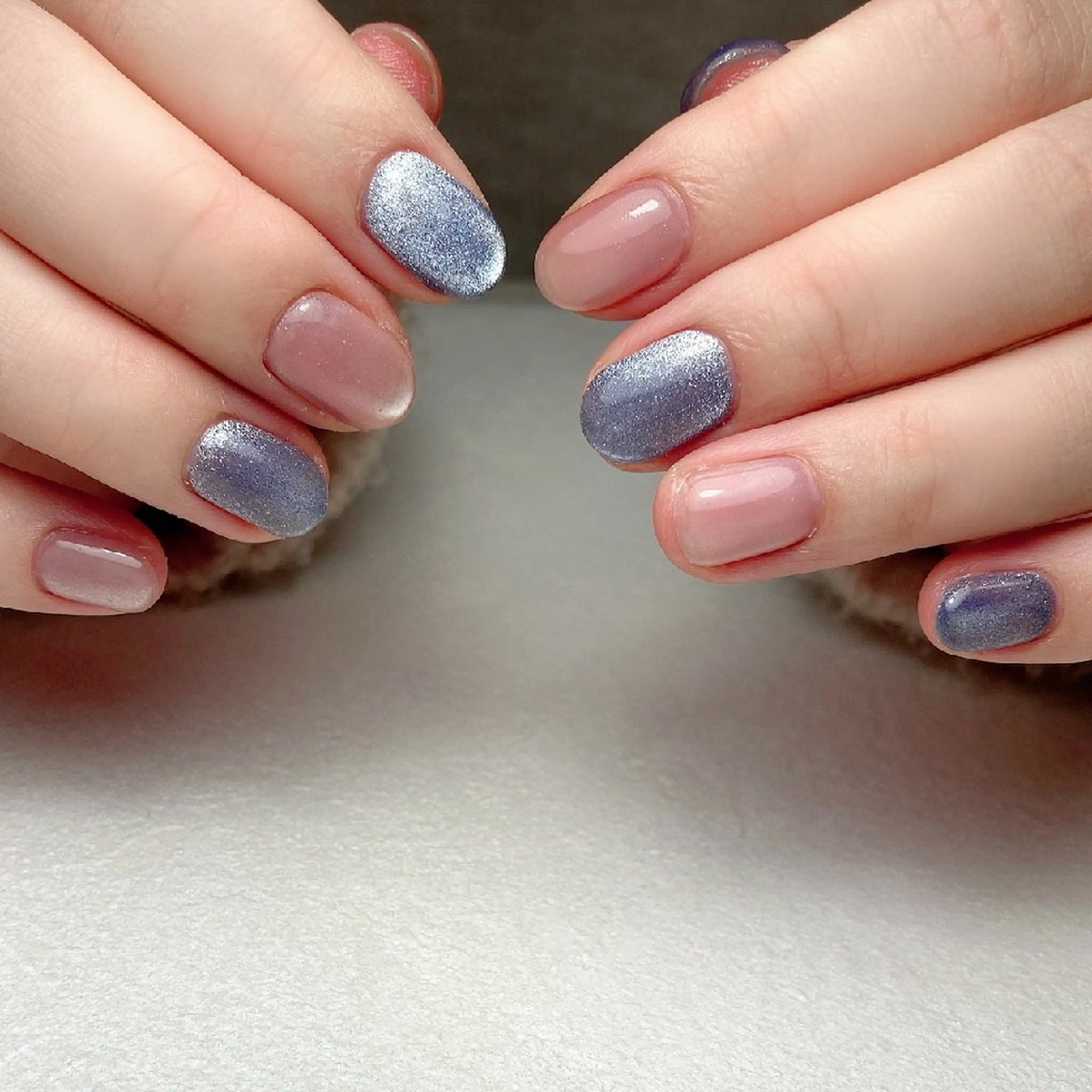 オフなし💅2色選べるマグネットネイルの写真