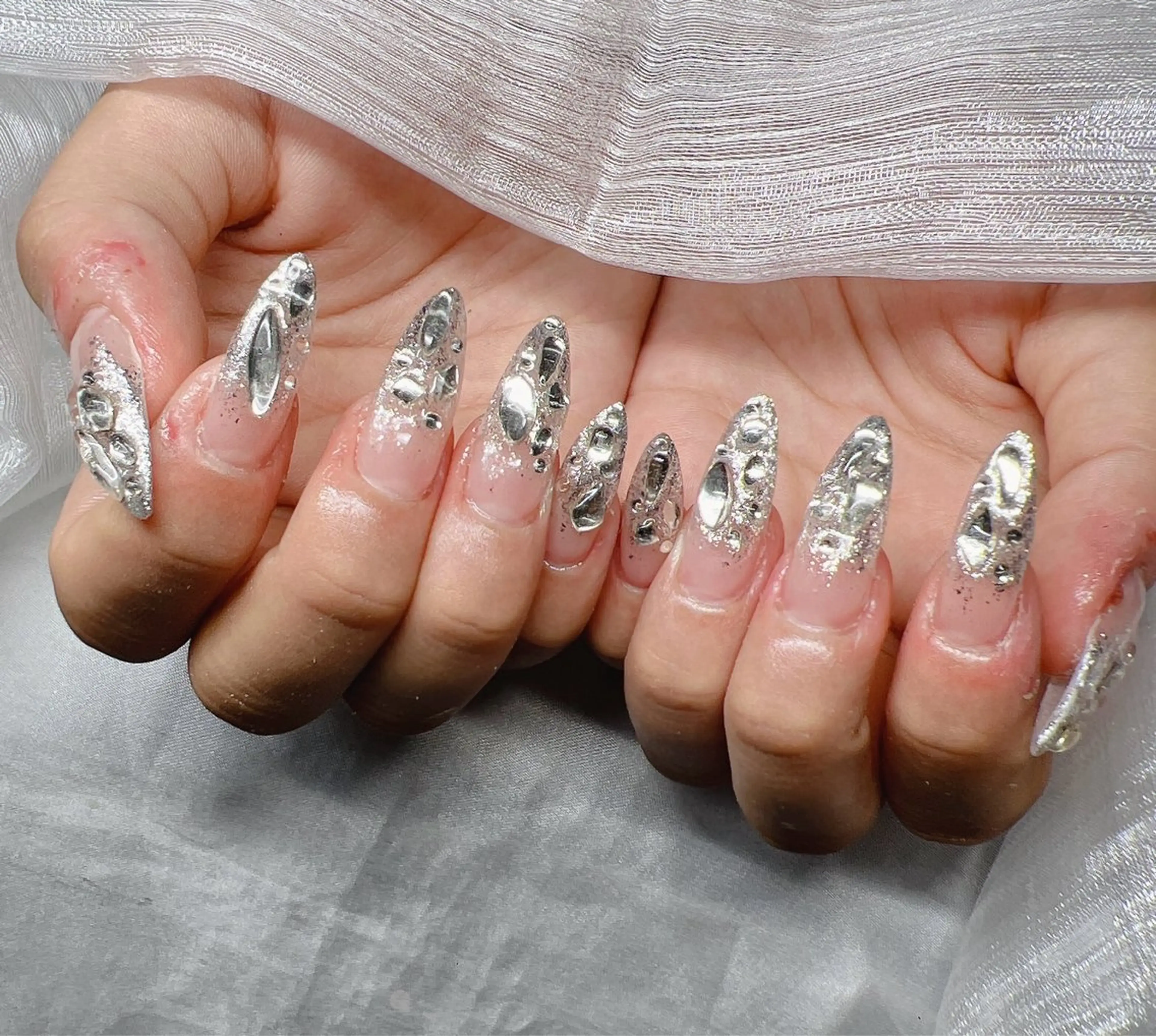 ネイル 長さ出し グラデーション 卒業式 キラキラネイル マグネットネイル ハンドネイル Lee Nailsのネイルデザイン