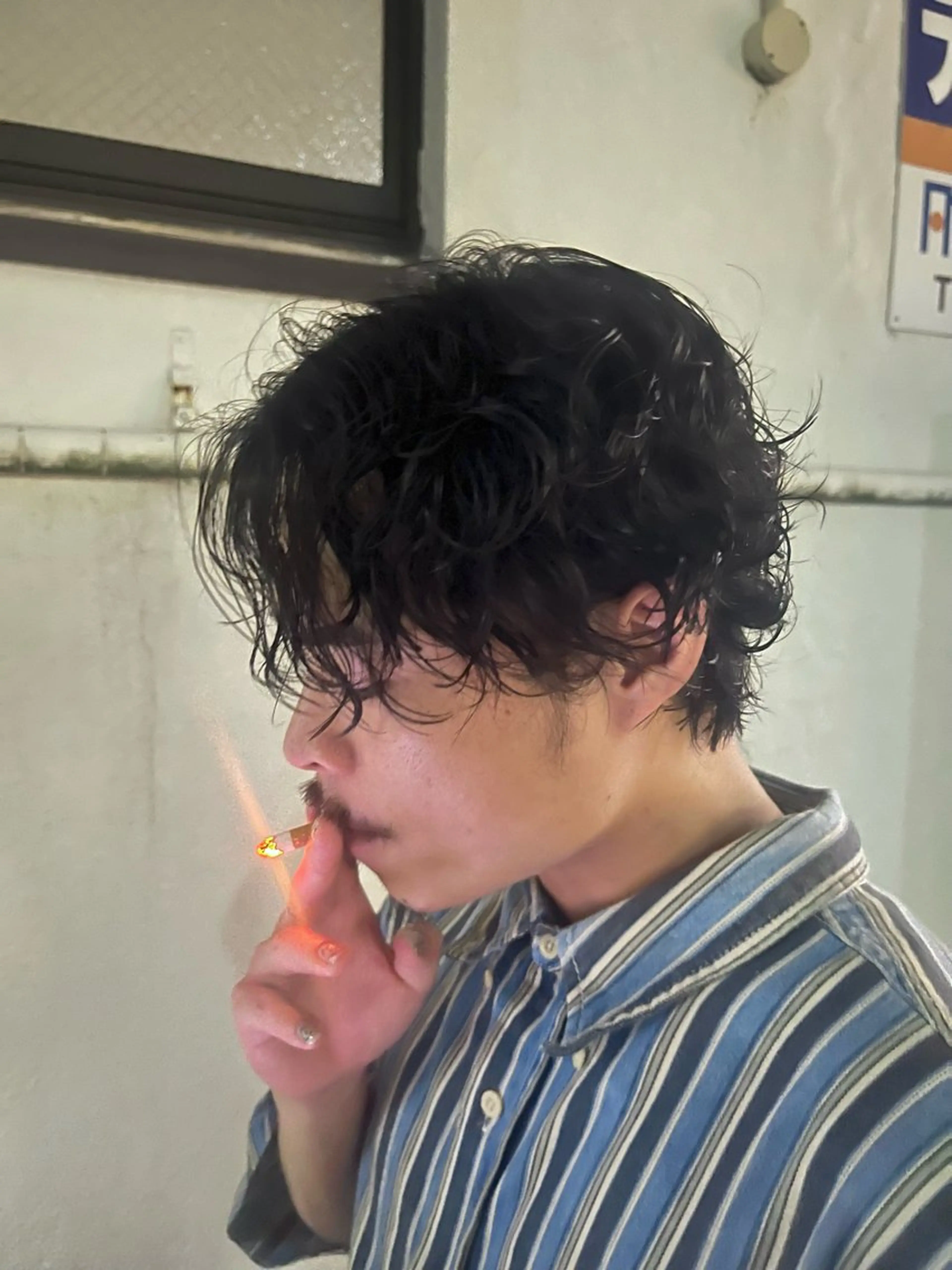 ミディアム メンズ ミディアムパーマ メンズパーマ カット パーマ メンズパーマ 岩成健志郎のヘアスタイル