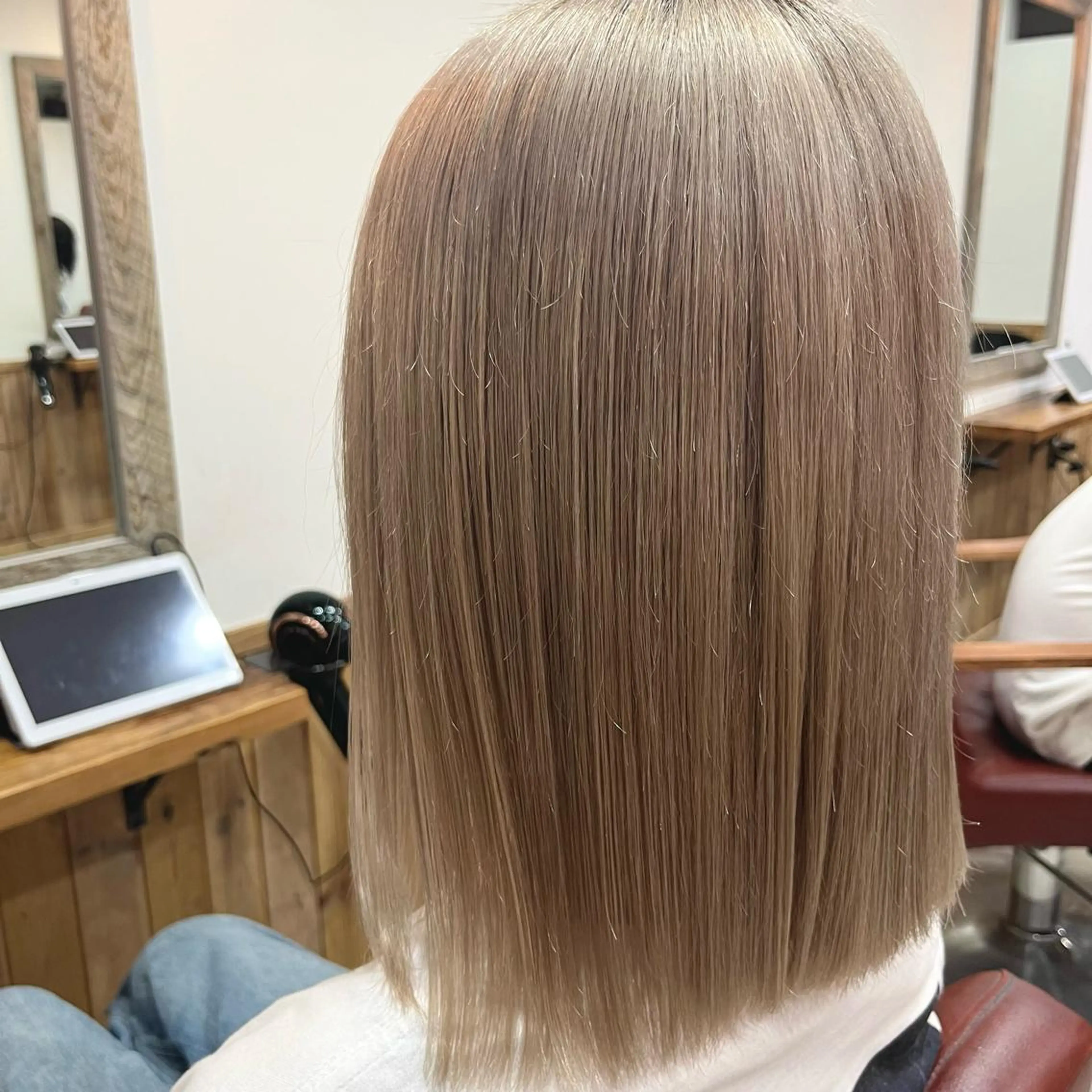 カラー+ホームケア付きフローディア5トリートメントの写真