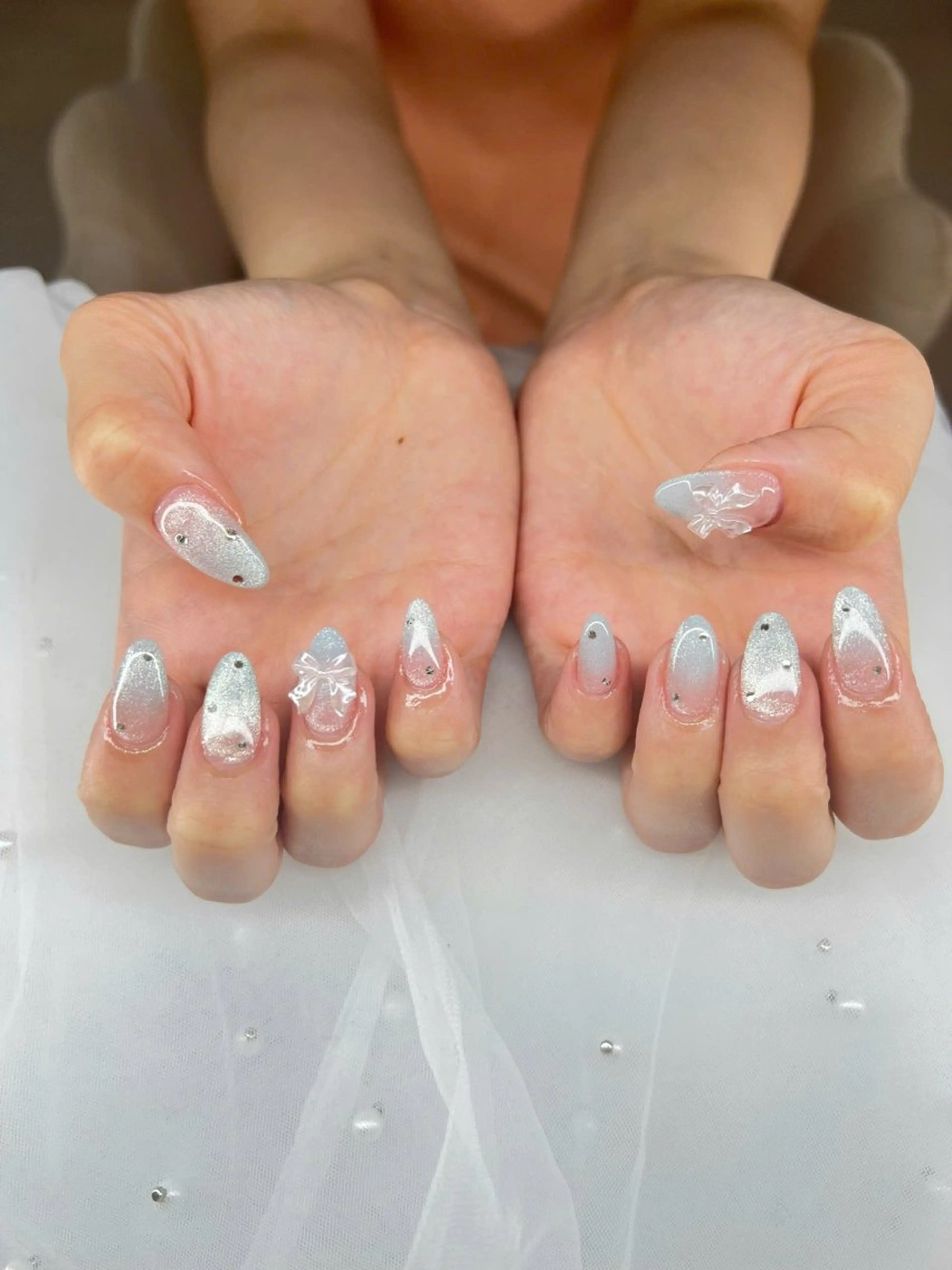 ネイル アニマル柄 オーロラネイル チークネイル フラッシュネイル ジェルネイル ハンドネイル T.A Nail Salon所属・Lyna Nail のネイルデザイン