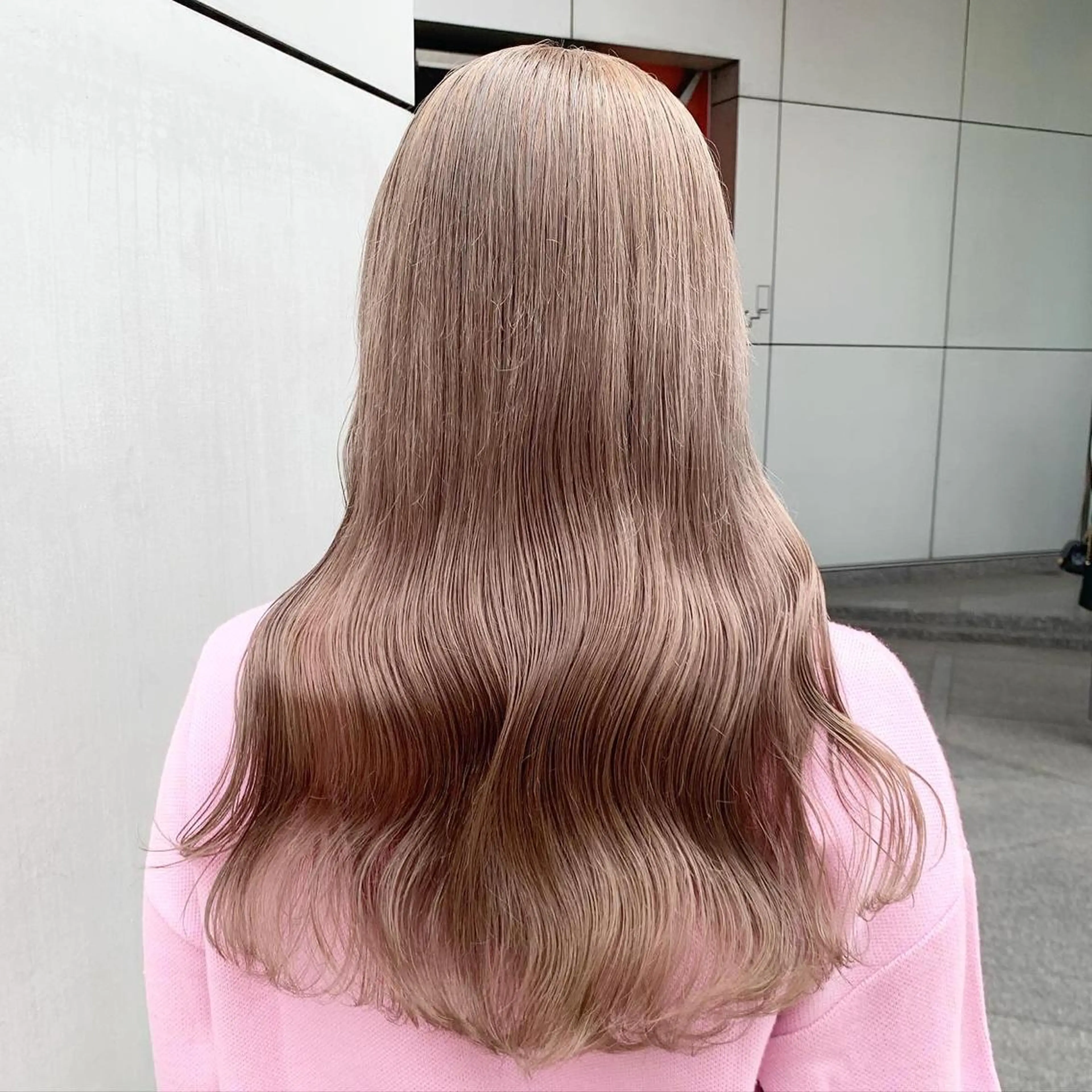 ロング くすみミルクティー/ ブラウン🪡TOWAのヘアスタイル