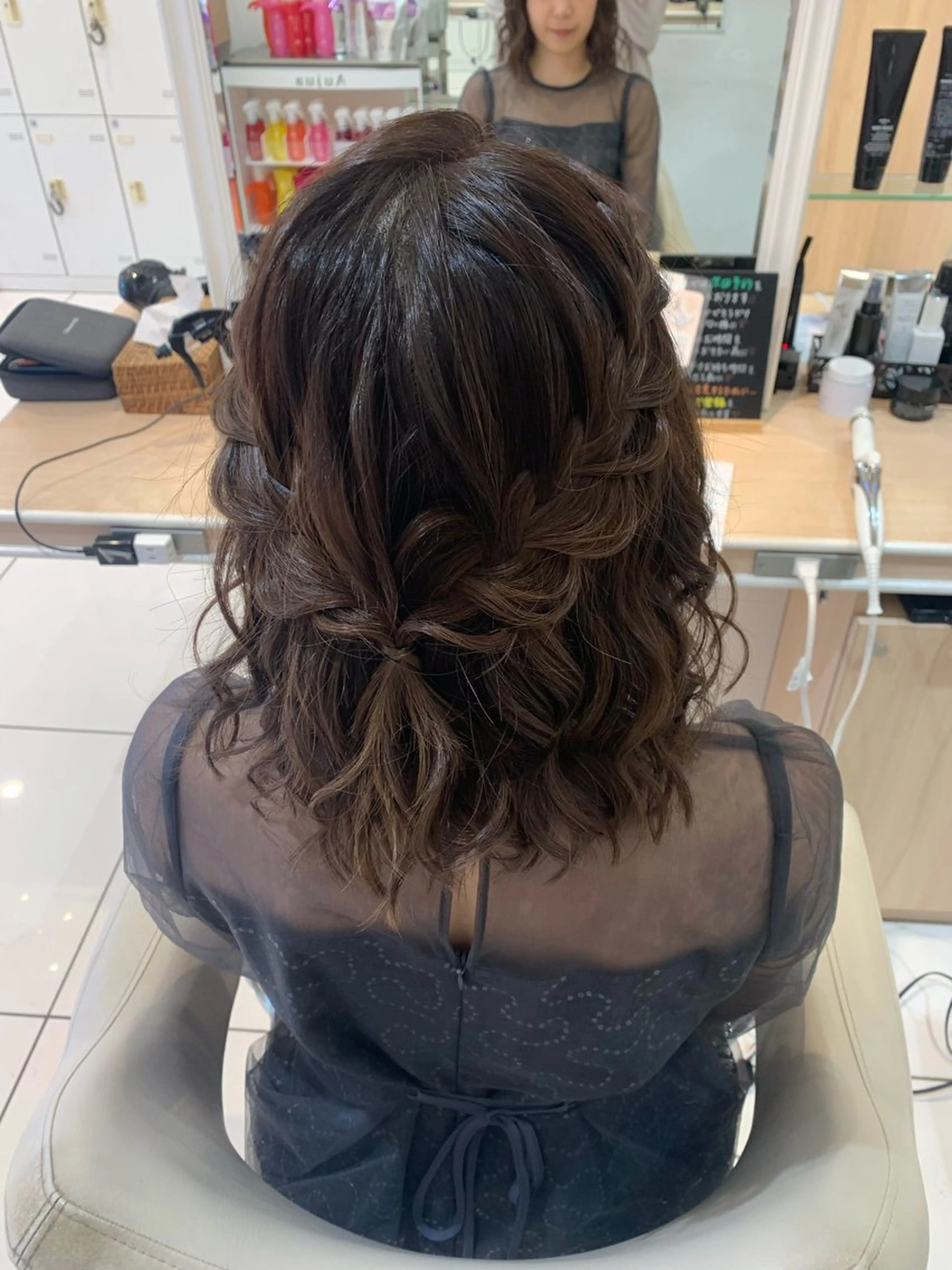 セミロング ヘアアレンジ ヘアセット 宮永 璃沙のヘアスタイル