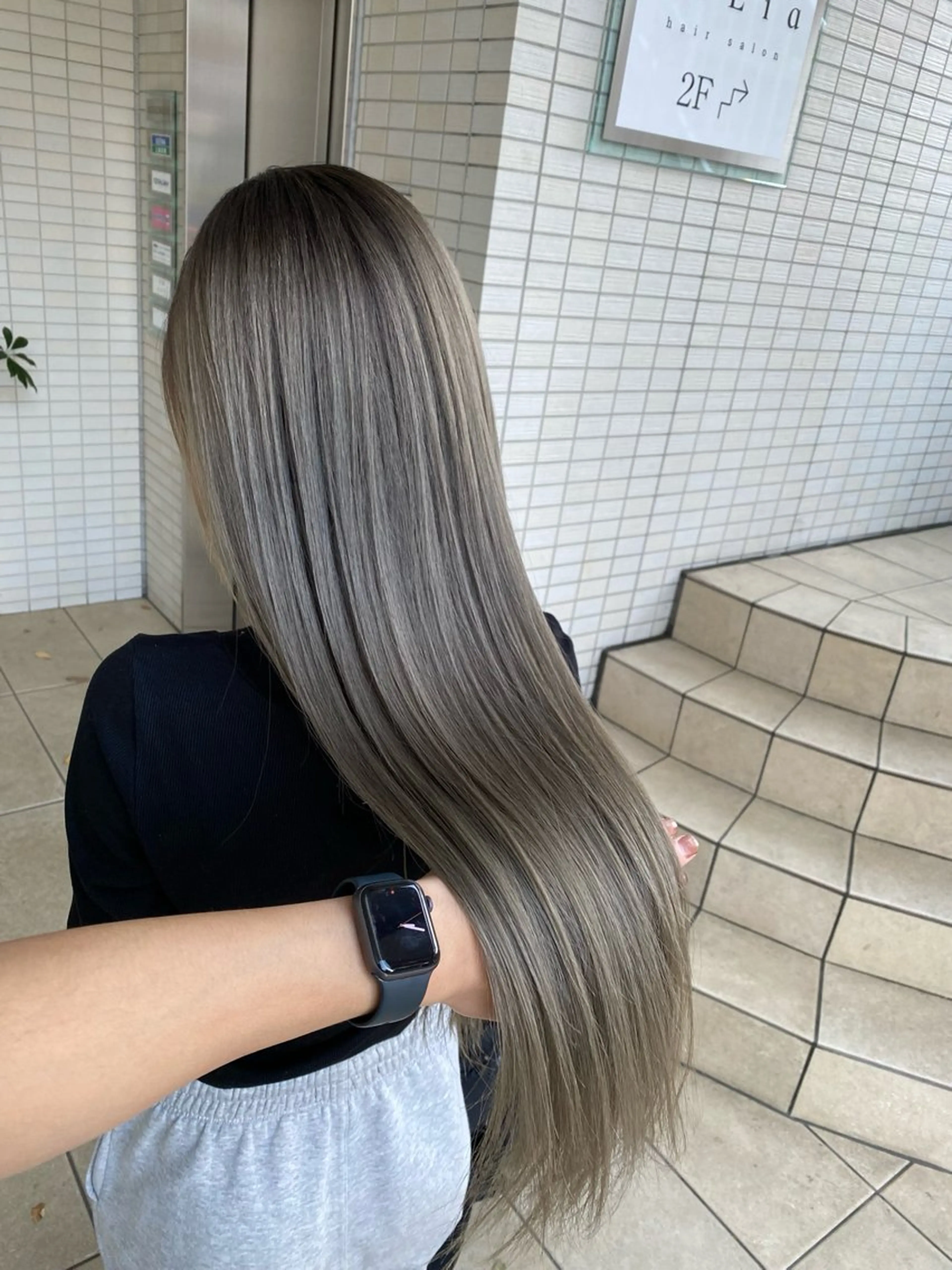 人気Ｎｏ．2❤️ブリーチなのに艶々になるブリーチオンカラー❤️の写真