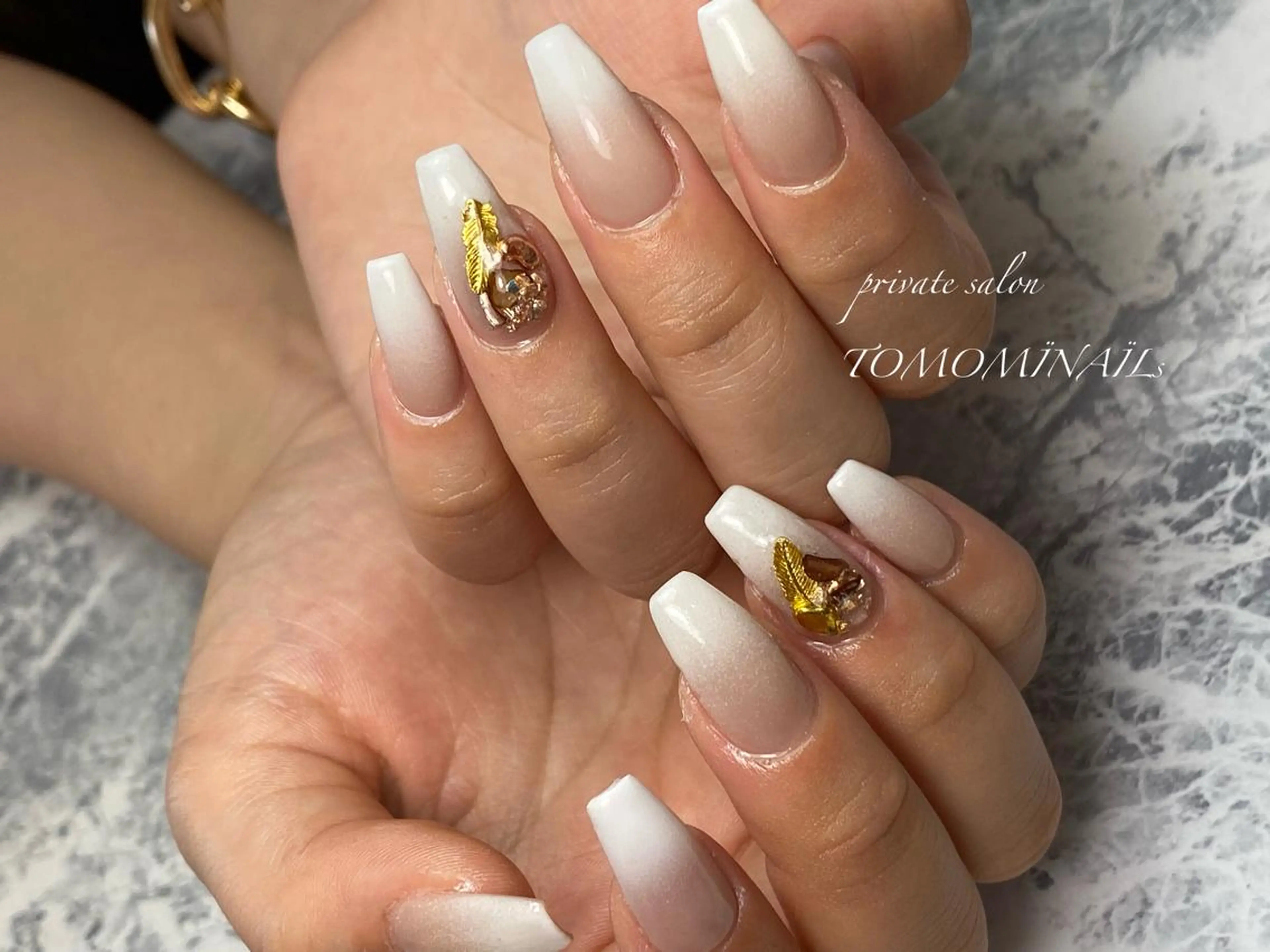 ネイル private salon TOMOMINAILs所属・TOMOMI NAILsのネイルデザイン