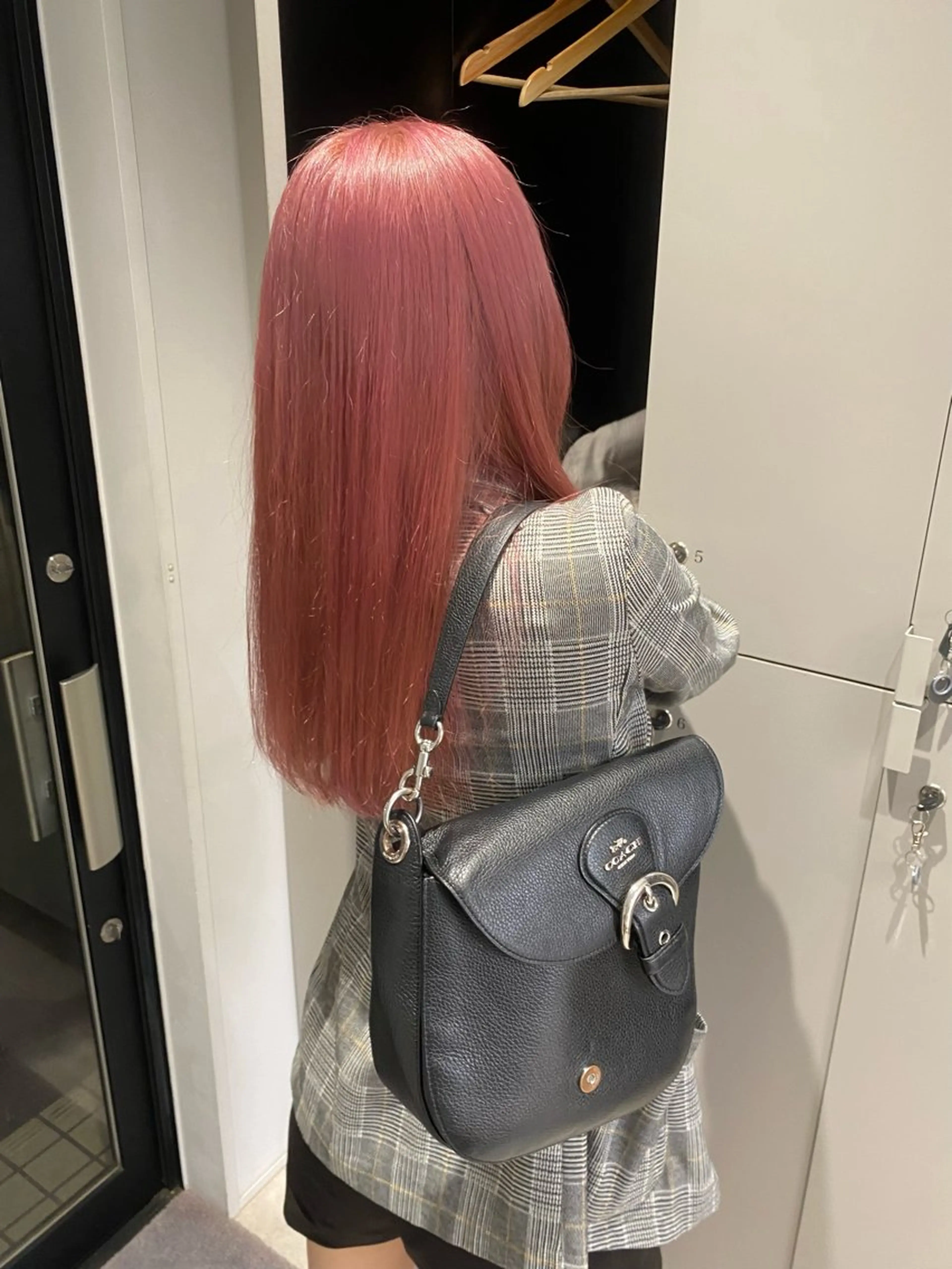 ロング カラー ヘアカラー トリートメント noa/ 渋谷のヘアスタイル