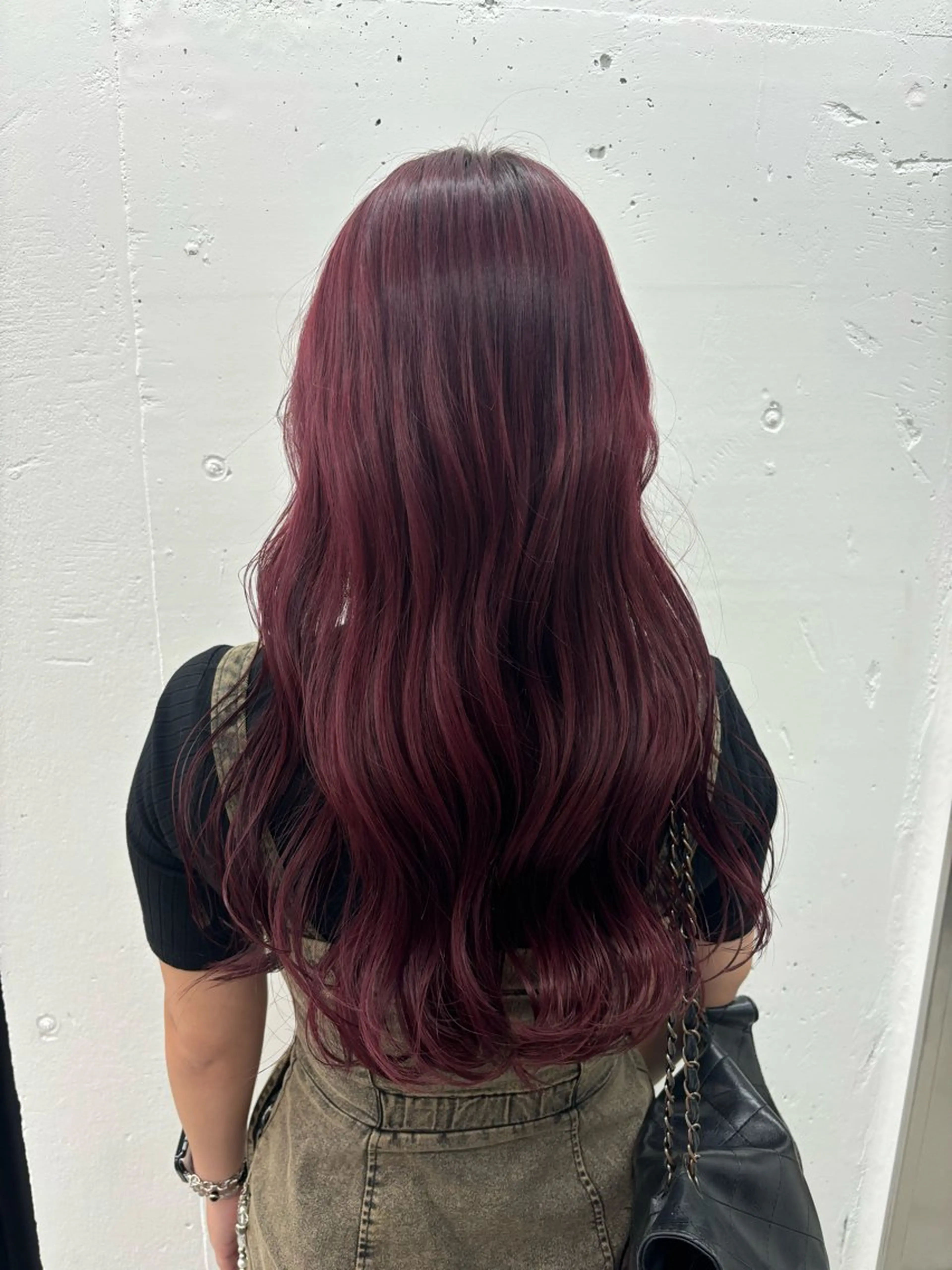 ロング カラー ヘアアレンジ パープルカラー レッドカラー カット ヘアカラー 夕羽夢🍓矢場/ 透明感カラーのヘアスタイル