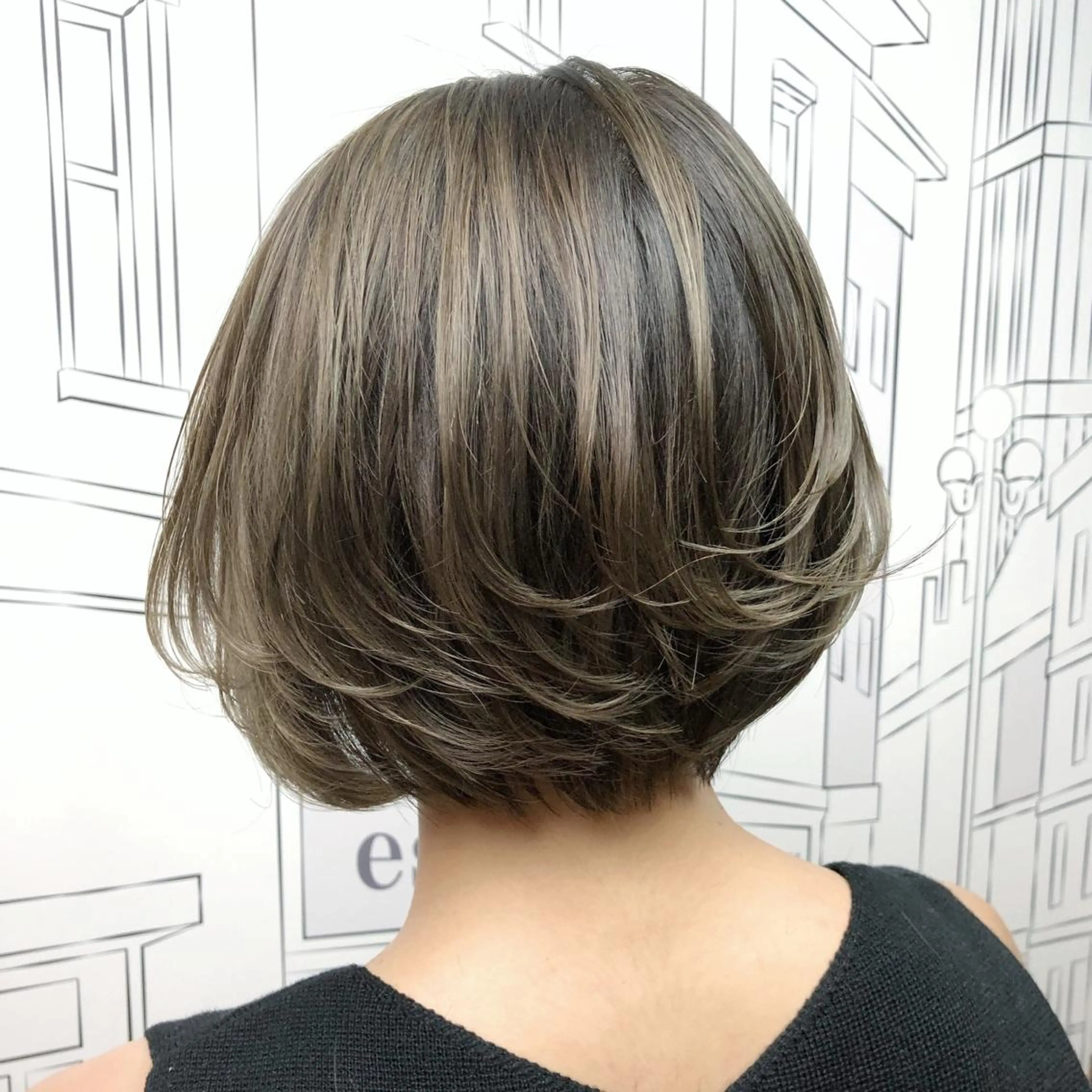 ショート カラー グレージュ ボブ レイヤー⭐️カラー ⭐️平川雅史のヘアスタイル