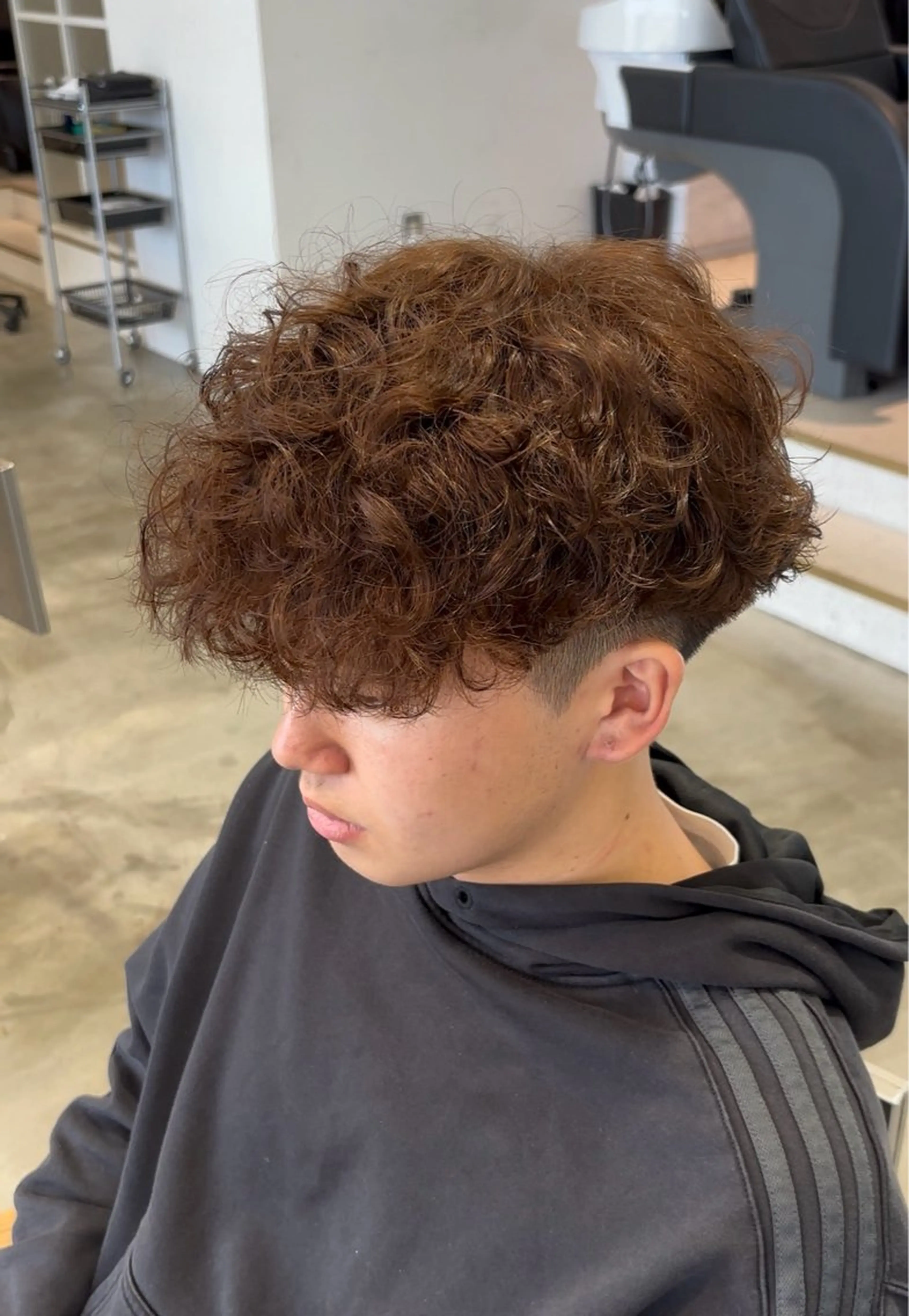 ミディアム 外国人風カラー パーマ 徳田 恭助のヘアスタイル