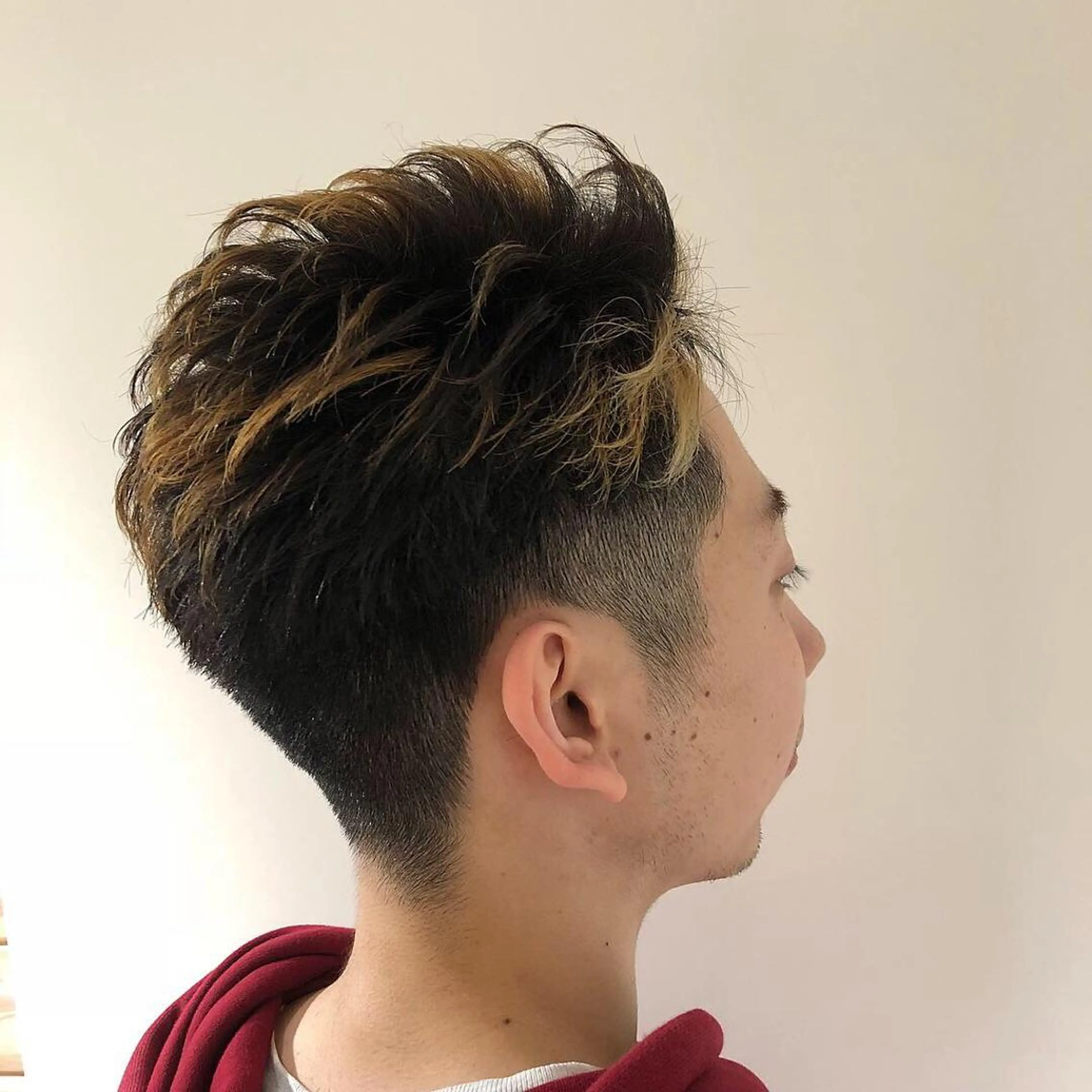 ショート 【ショート、艶髪】 新海龍哉のヘアスタイル