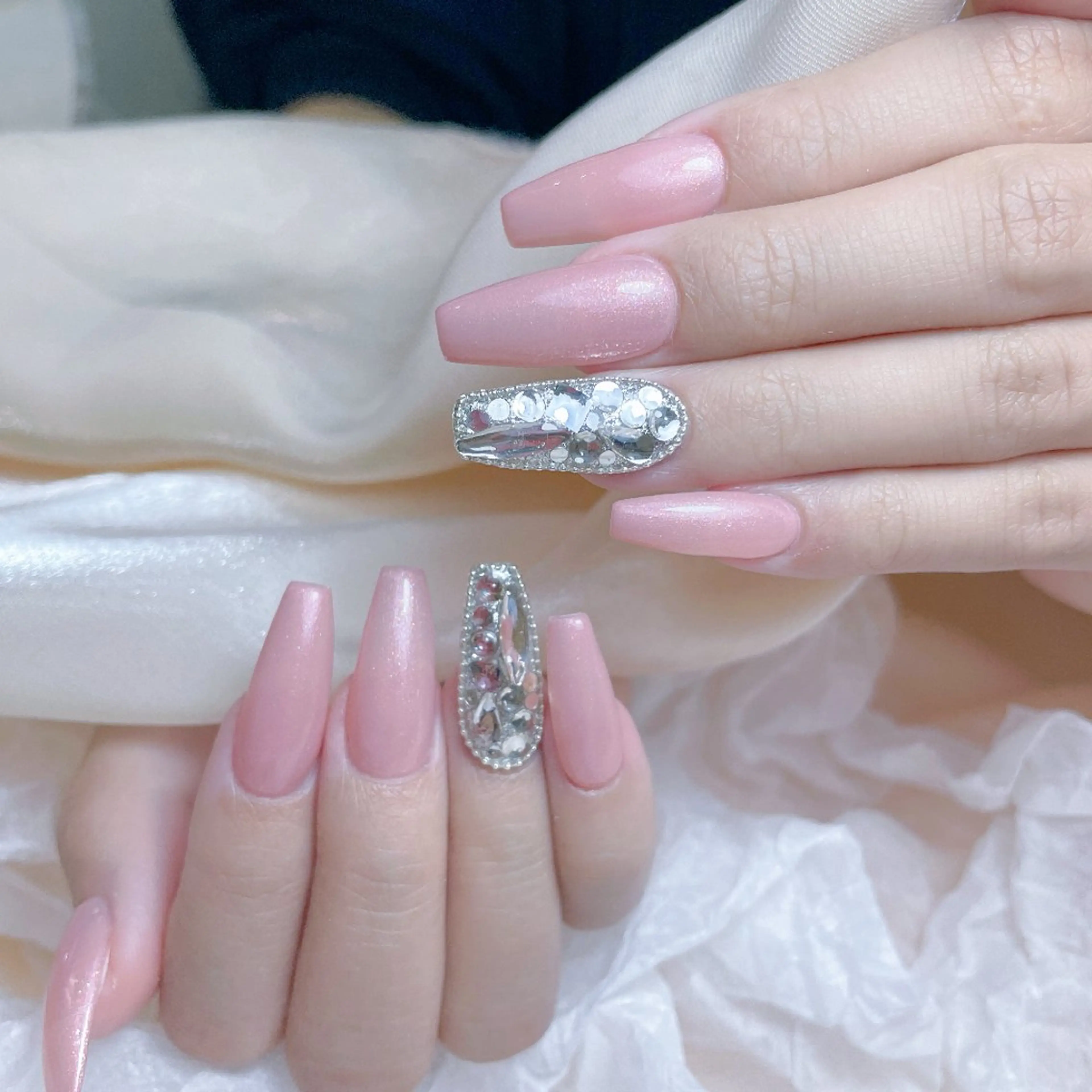 ネイル オーロラネイル キラキラネイル 大理石ネイル(マーブル) スカルプネイル 春ネイル NailPrincess所属・princess スカルプ専門店のネイルデザイン