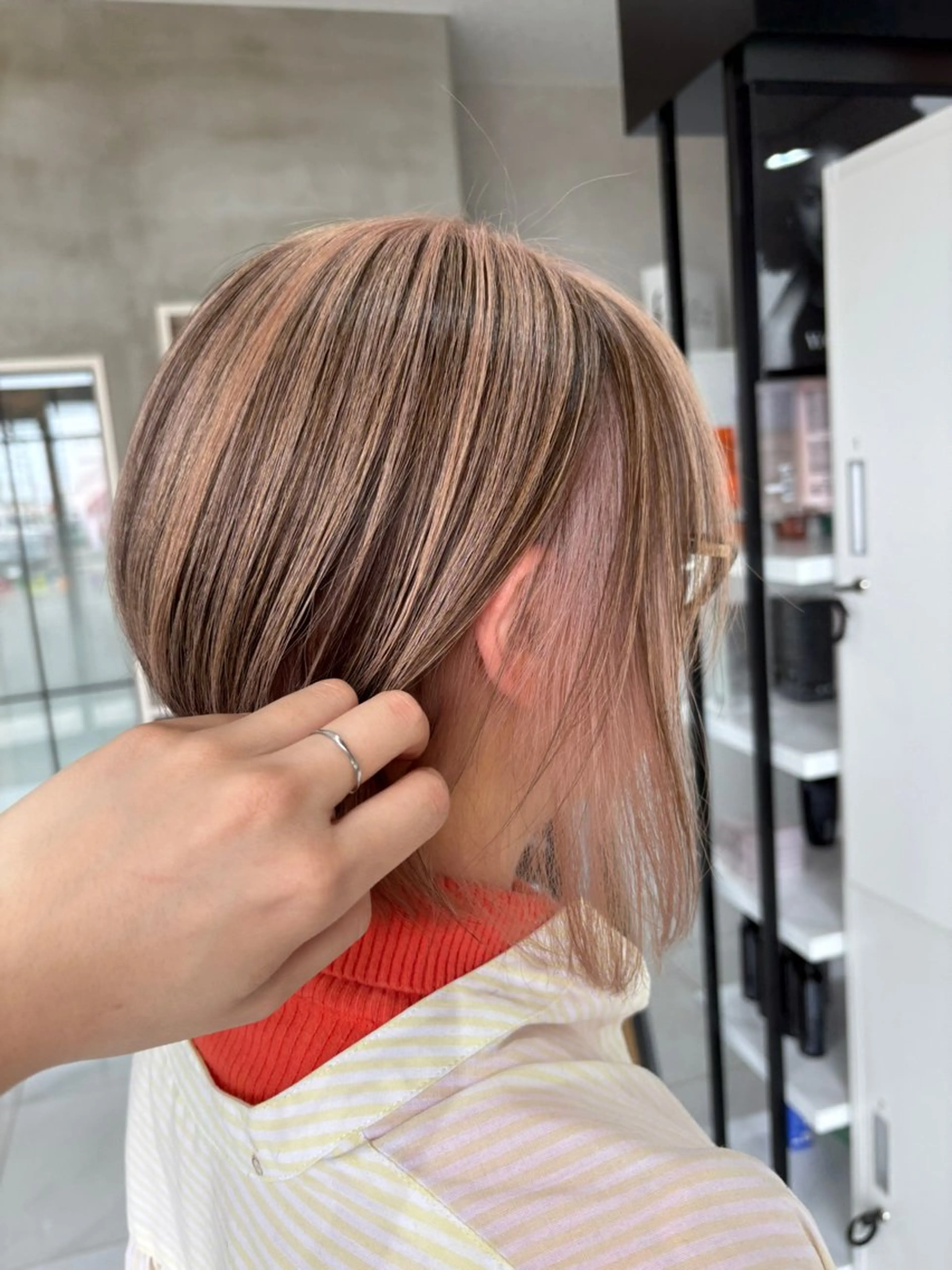 ショート カラー GRANDEUR やまだかなのヘアスタイル