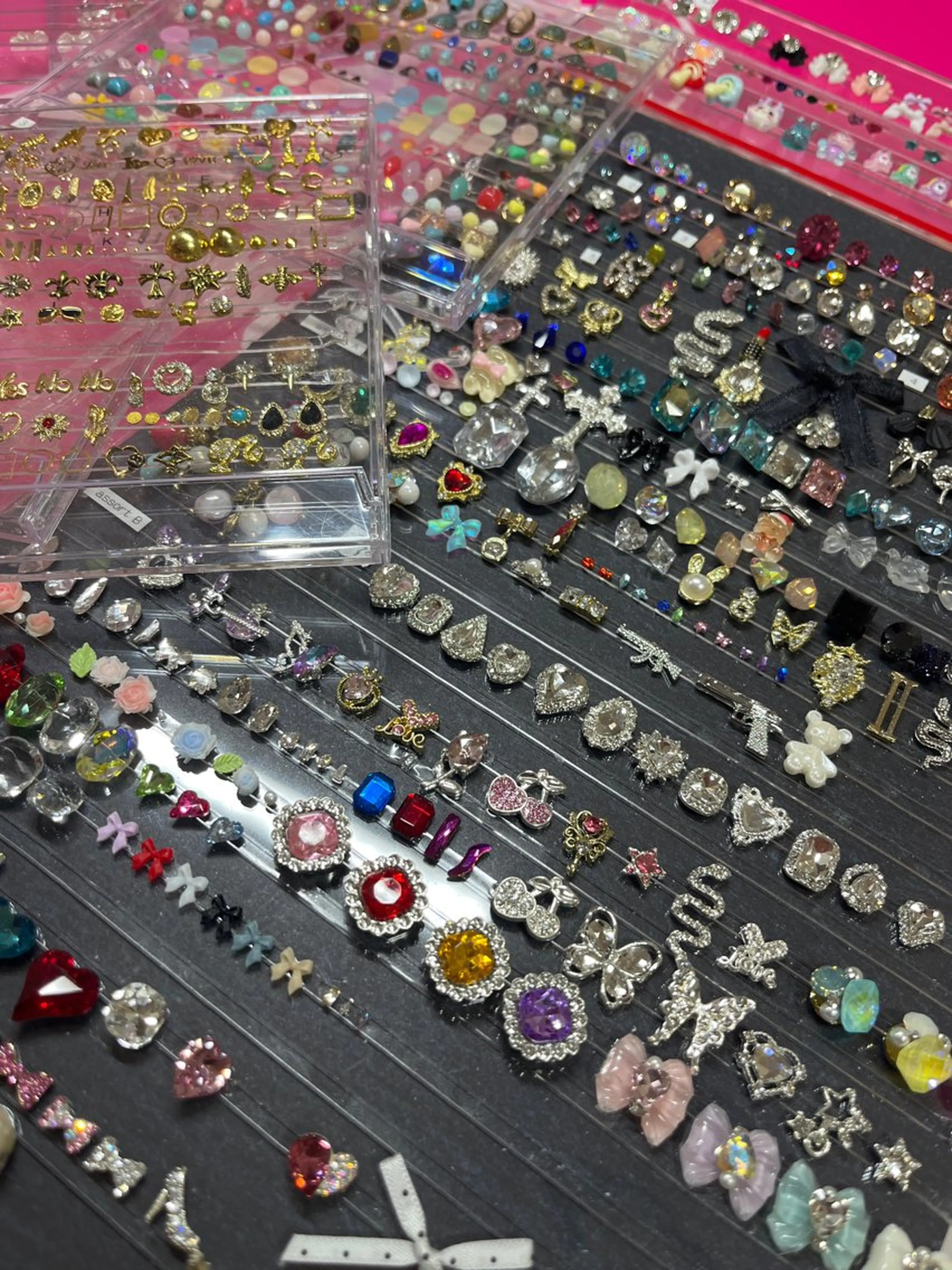 オフ🈶【ジェルチップ長さだし】パーツゴテゴテコース💅🏻✨の写真