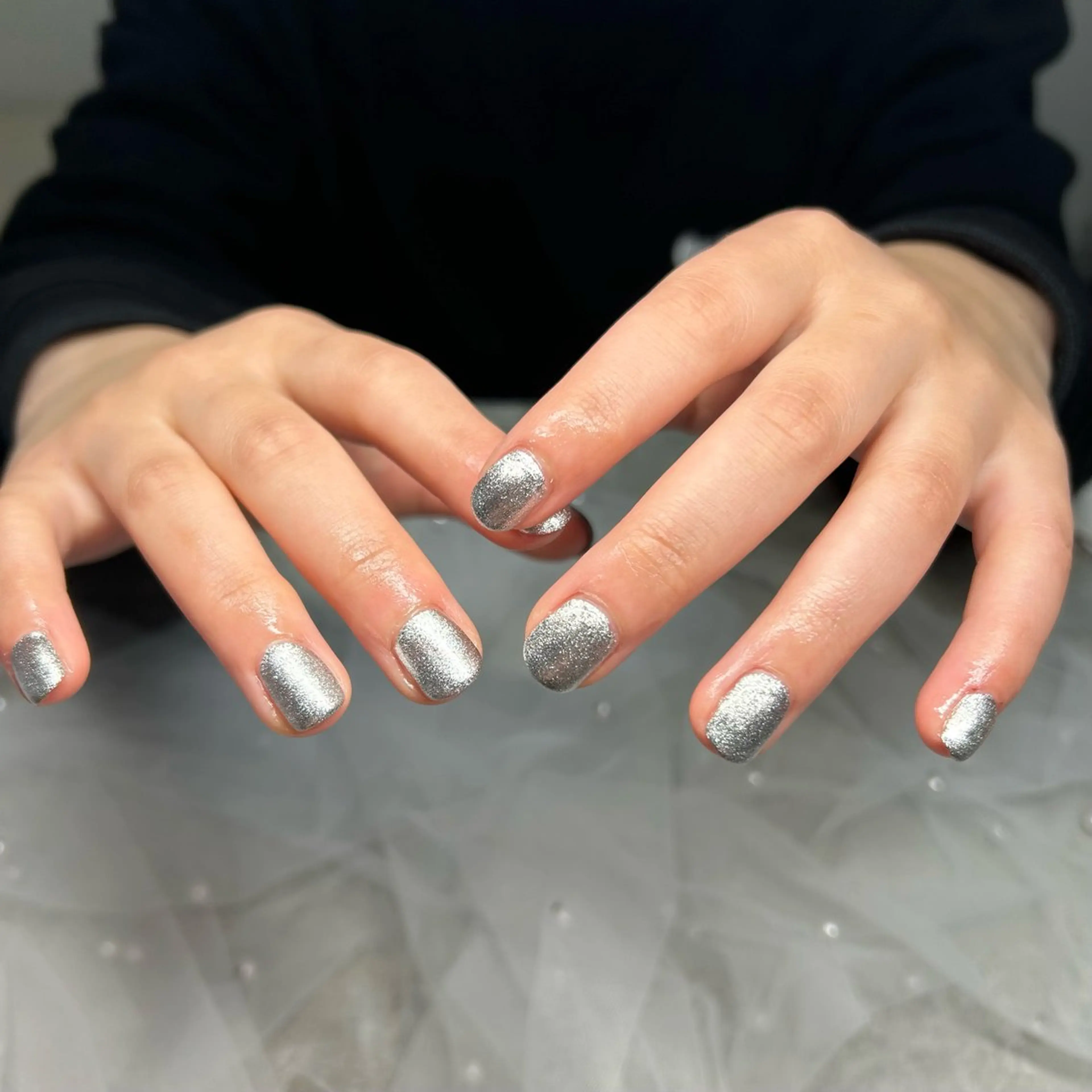ネイル キラキラネイル ワンカラーネイル シルバー ハンドネイル ten nail salon　かえでのネイルデザイン