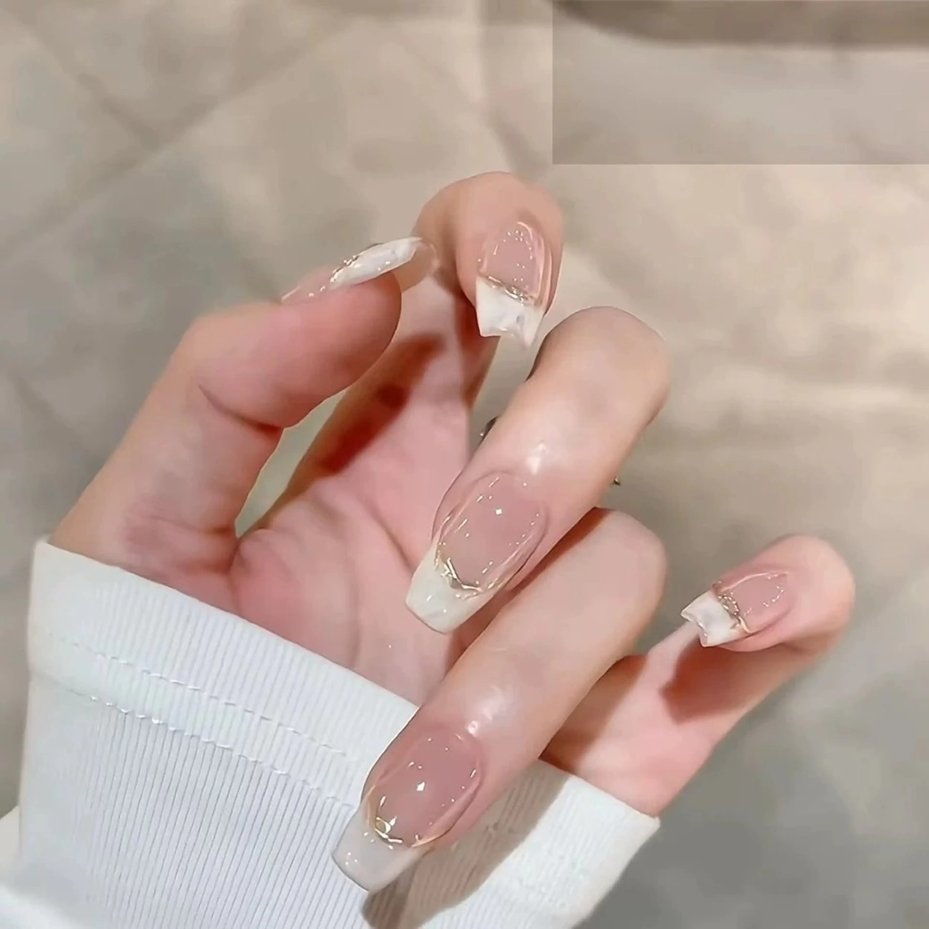 ネイル Alre nail「アルラ」所属・enRich レイリのネイルデザイン