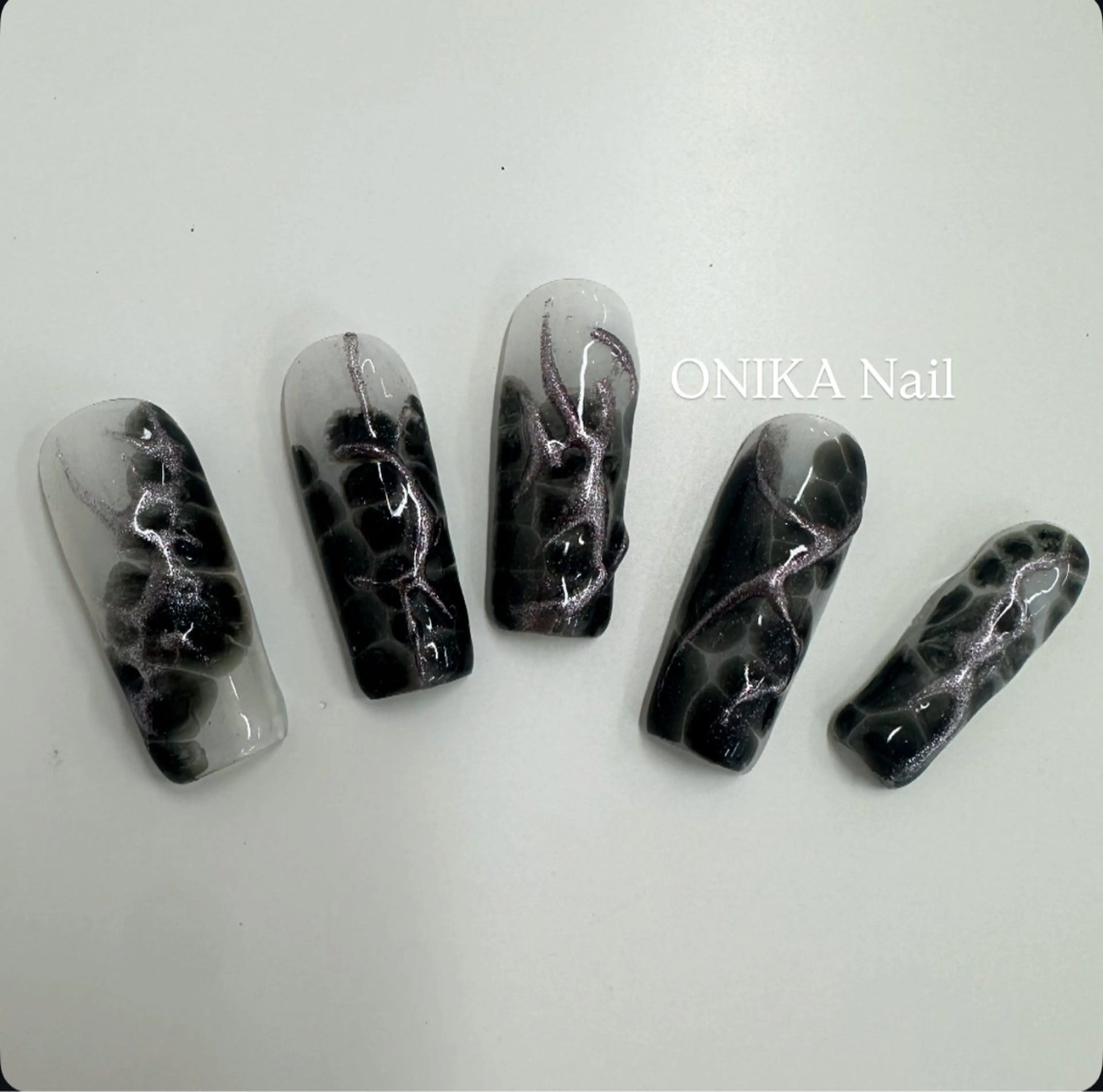 ONIKANail所属・Momoka 🦋のネイルデザイン