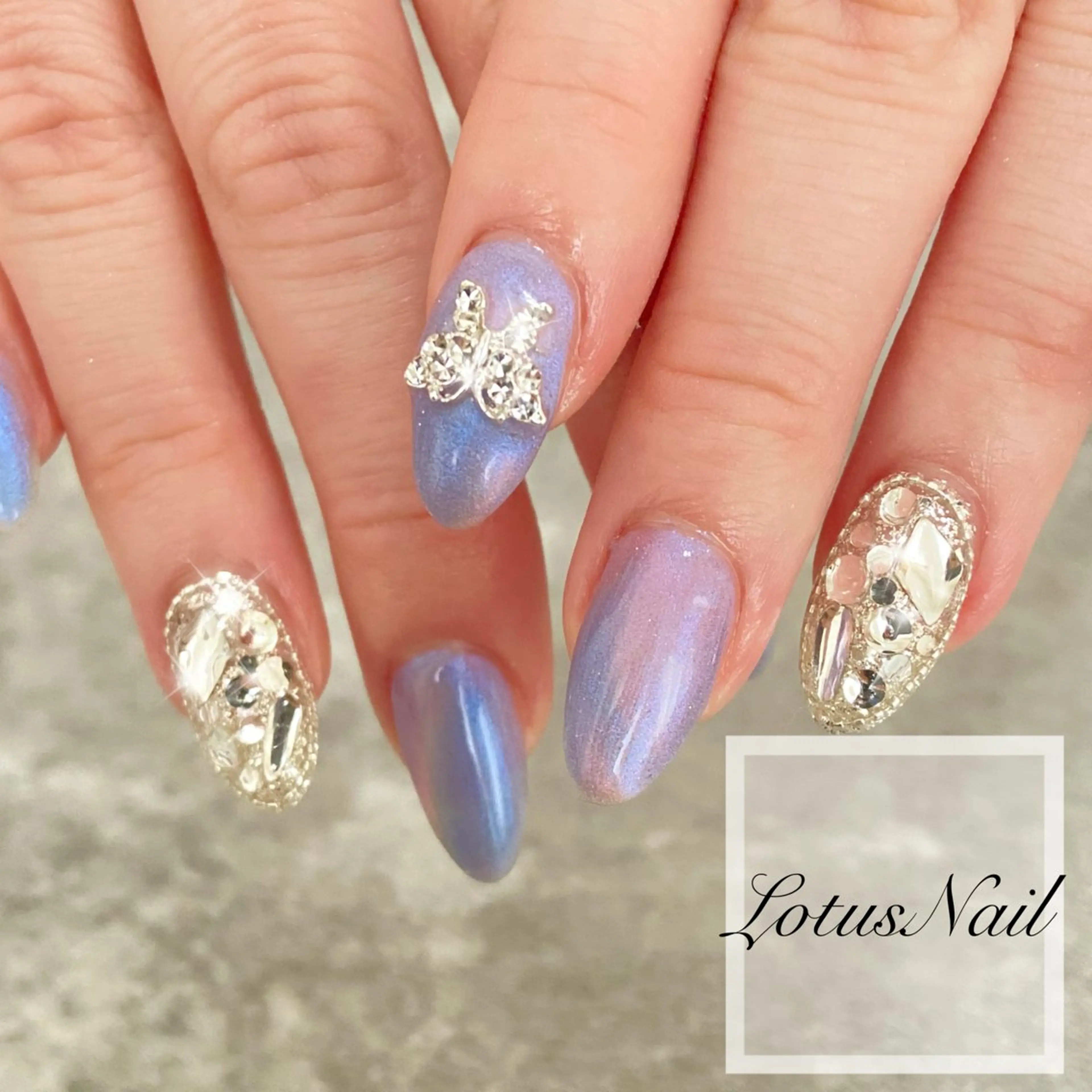 ネイル マグネットネイル Lotus Nailのネイルデザイン