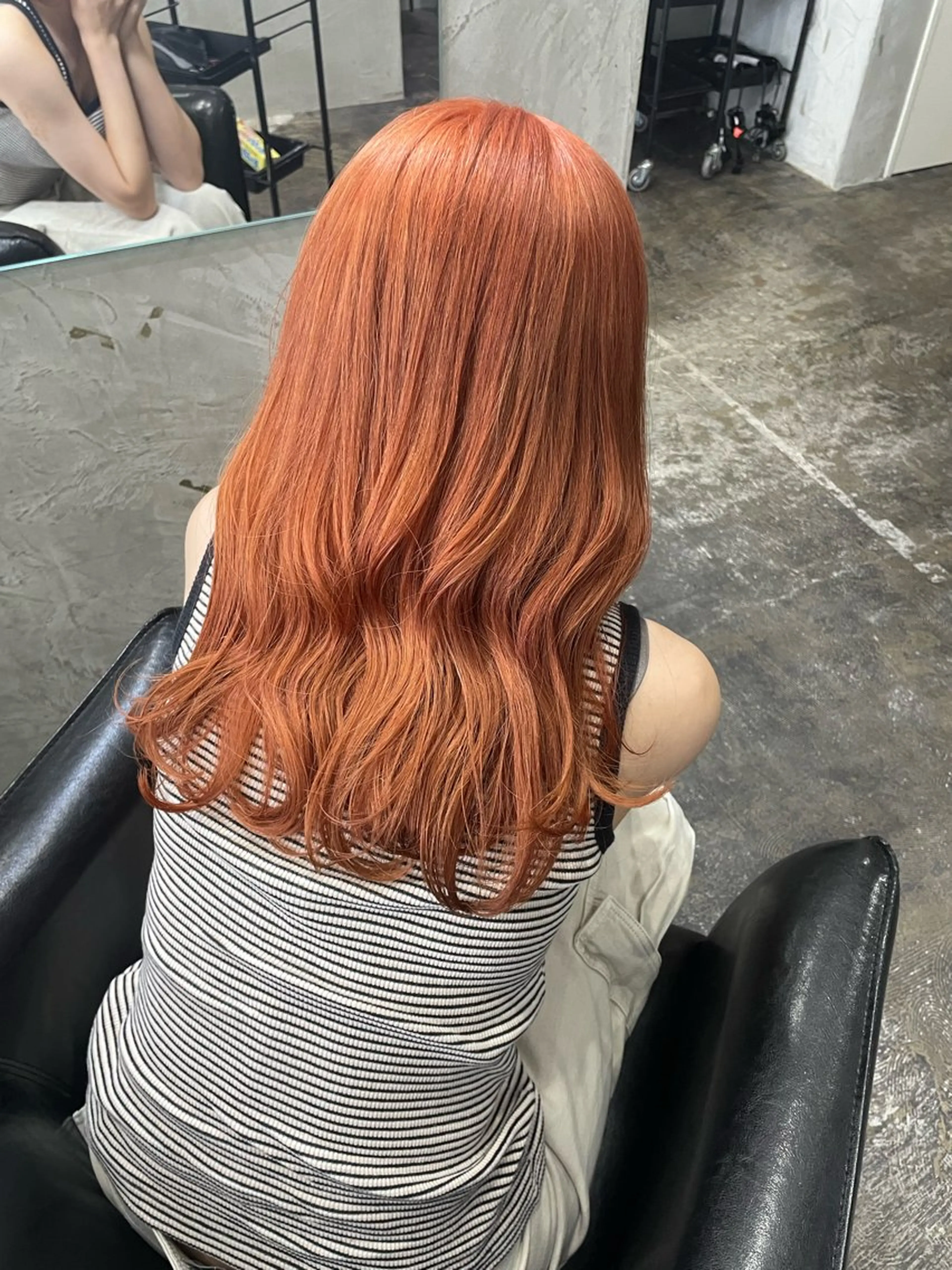 カラー ブリーチ オレンジ fudge所属・MaisonHALU 松浦光咲のヘアスタイル