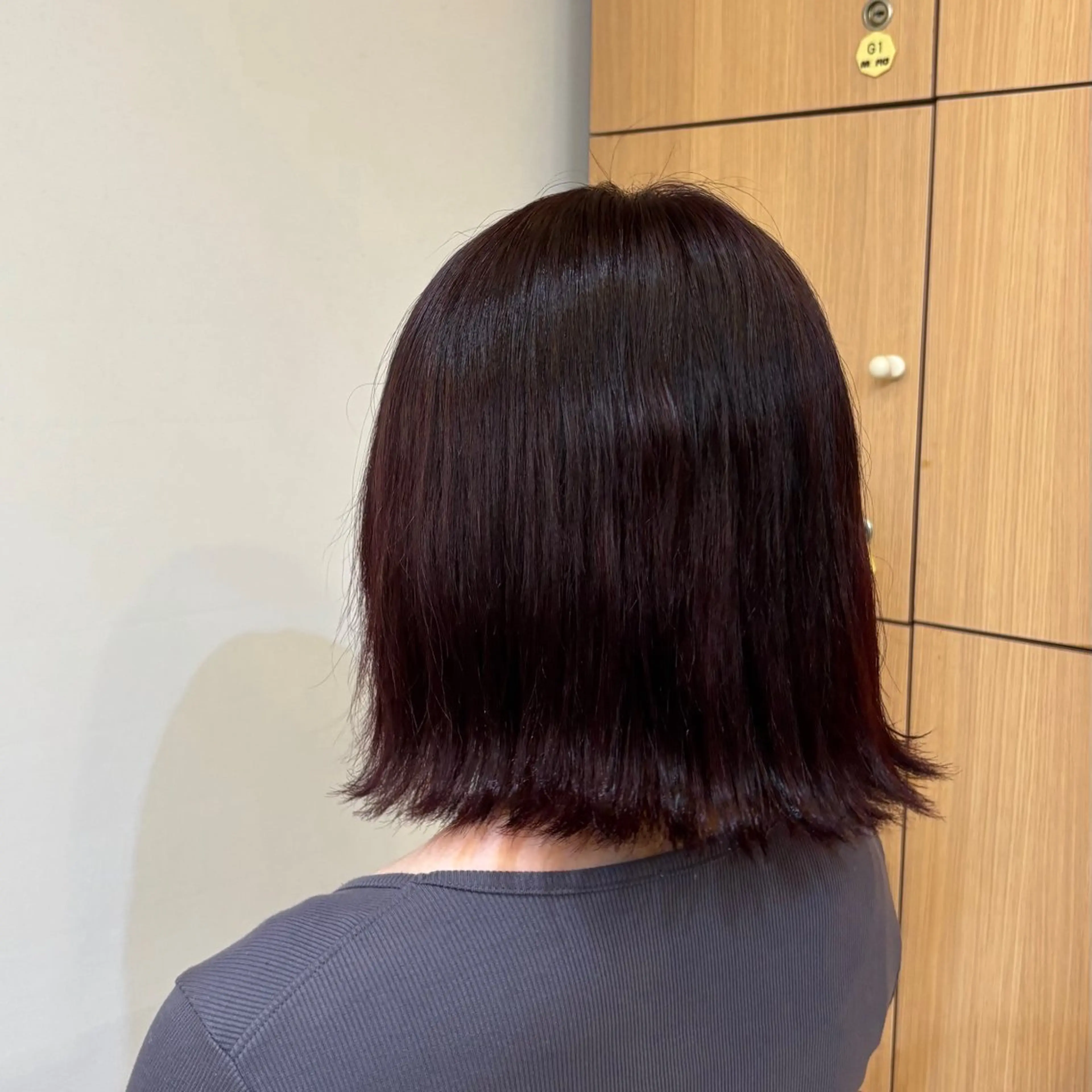 ミディアム カラー ブリーチ ブリーチなしカラー レッドカラー ヘアカラー morio from london所属・加藤 くるみのヘアスタイル