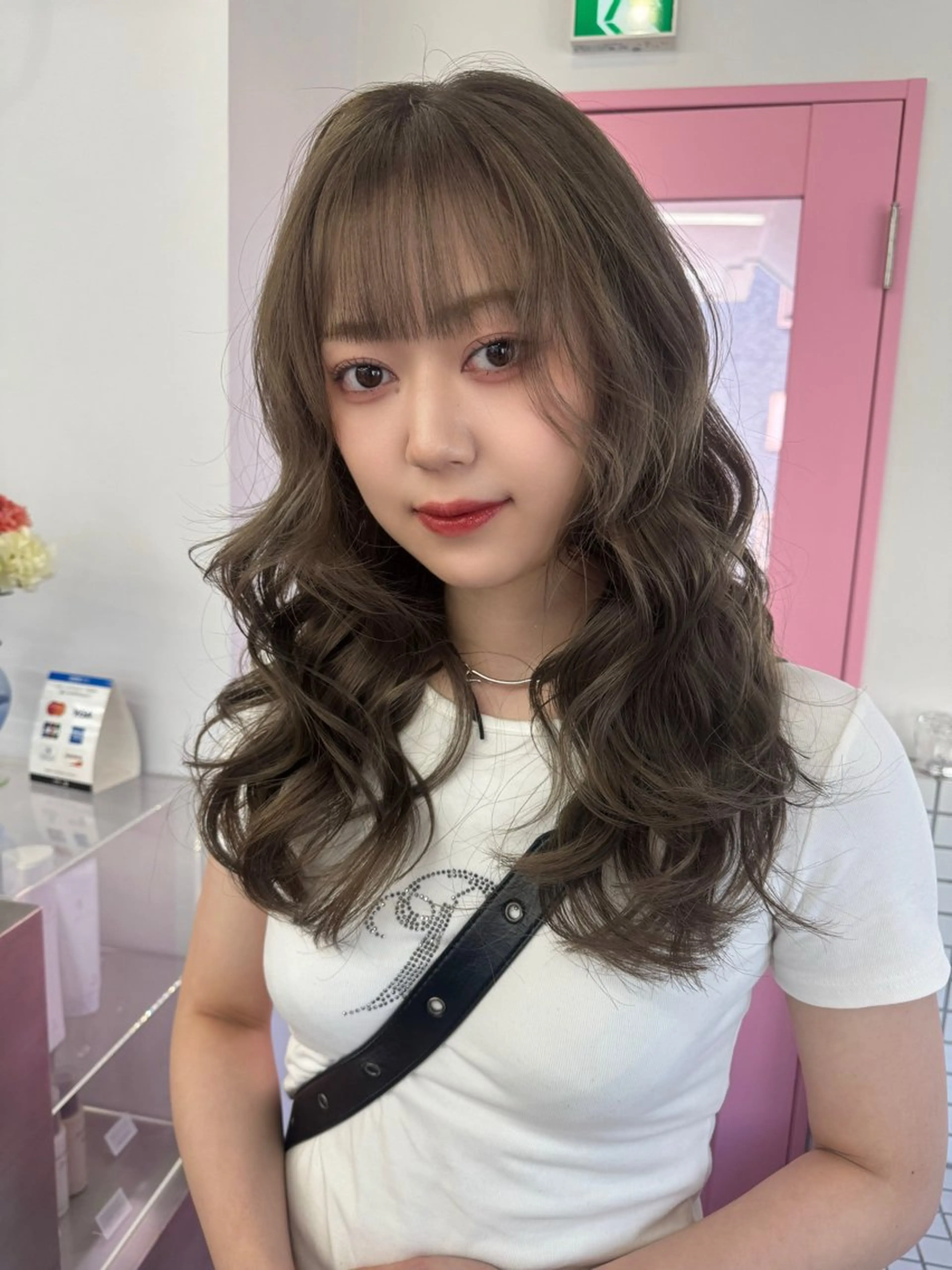 根元ブリーチリタッチ＋カラー＋トリートメントの写真
