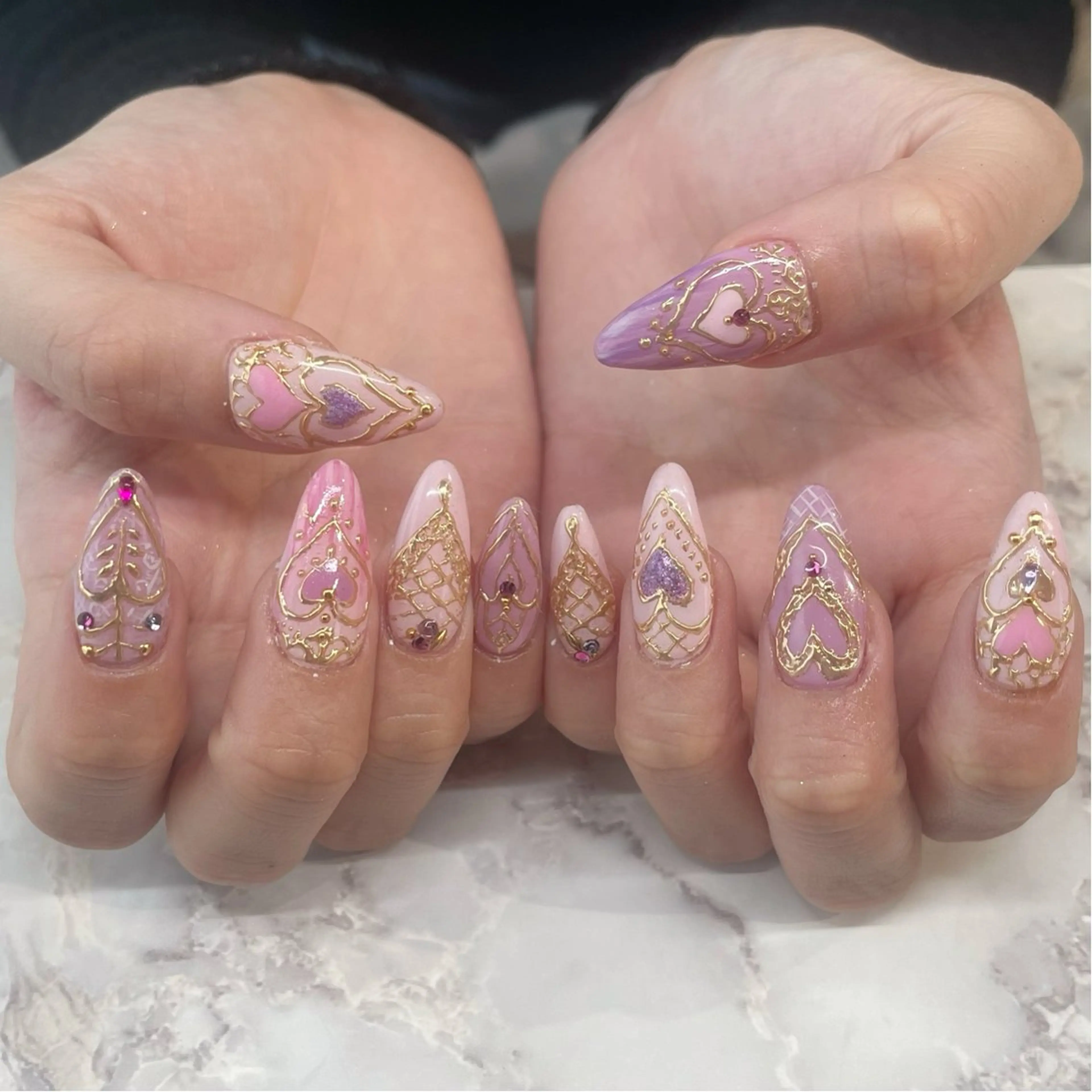ネイル ハンドネイル 🌈🐰 saki. m 🐰🌈のネイルデザイン