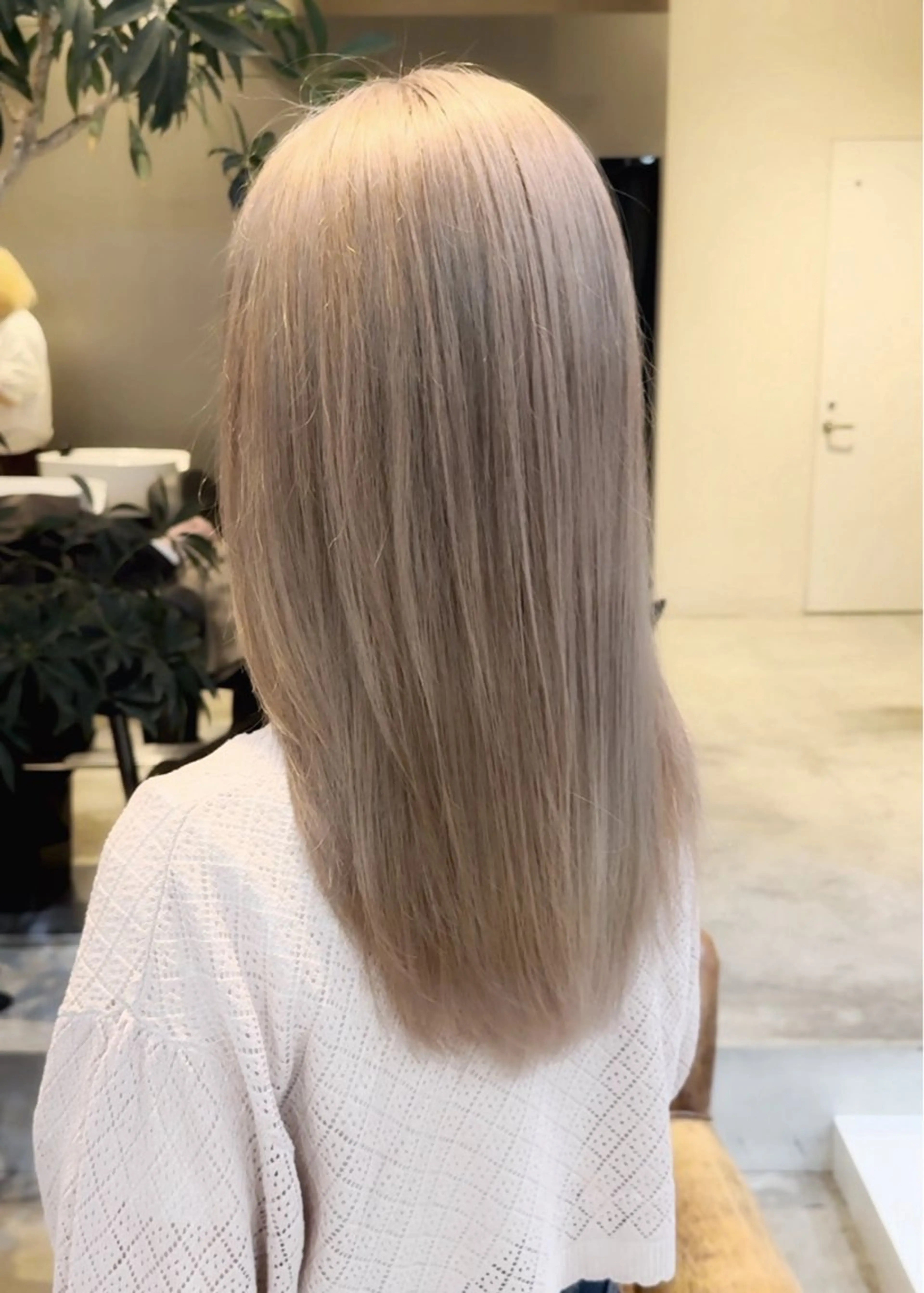 ロング カラー ベージュカラー ホワイトベージュ 🔥髪質改善×似合せ 🔥【天神美容室】のヘアスタイル