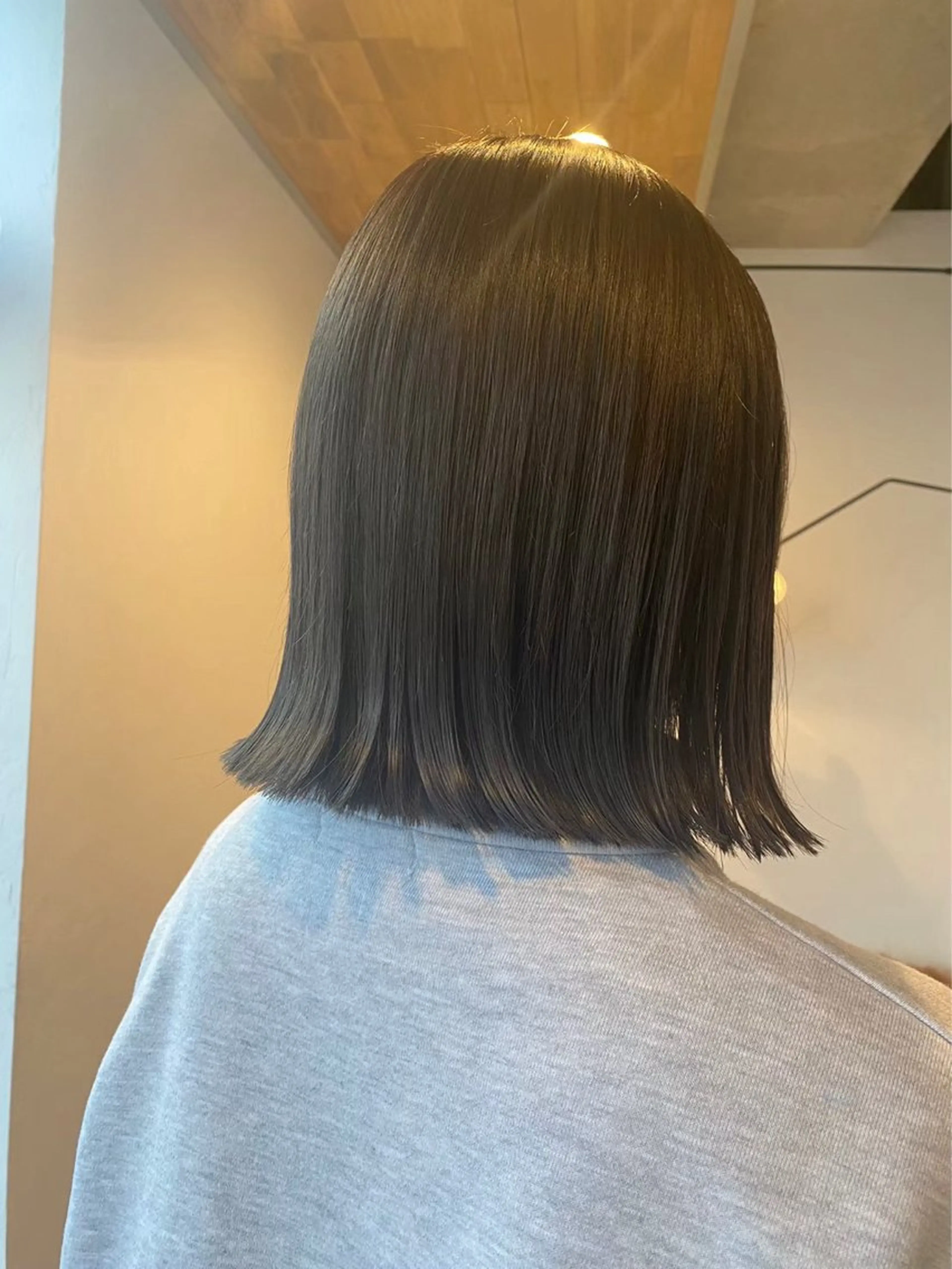 ミディアム カット ヘアカラー トリートメント ベージュカラー/新潟 オリーブ/落合優吾のヘアスタイル