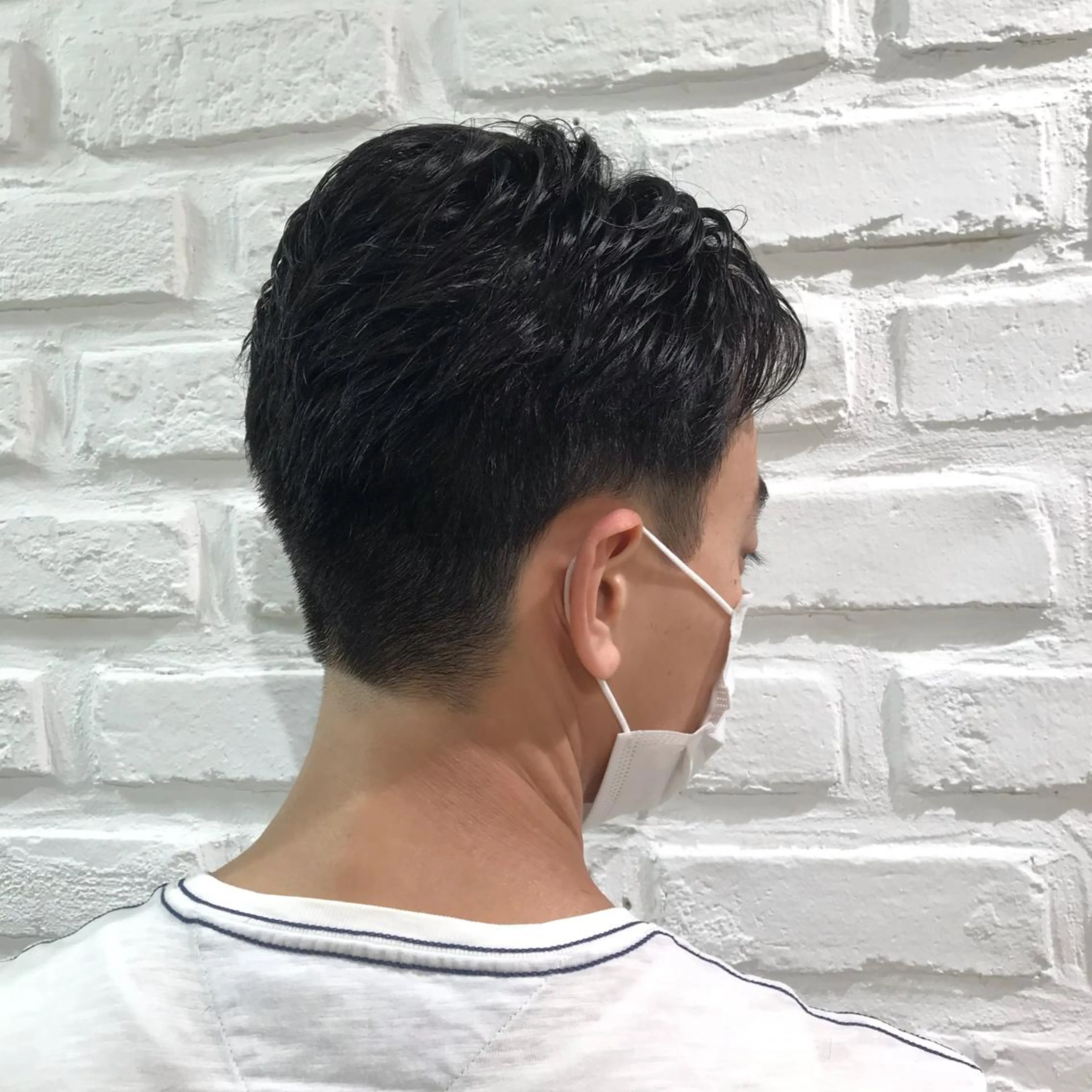 ショート メンズ ツーブロック 刈り上げ 暖色カラー💜 中山由梨のヘアスタイル