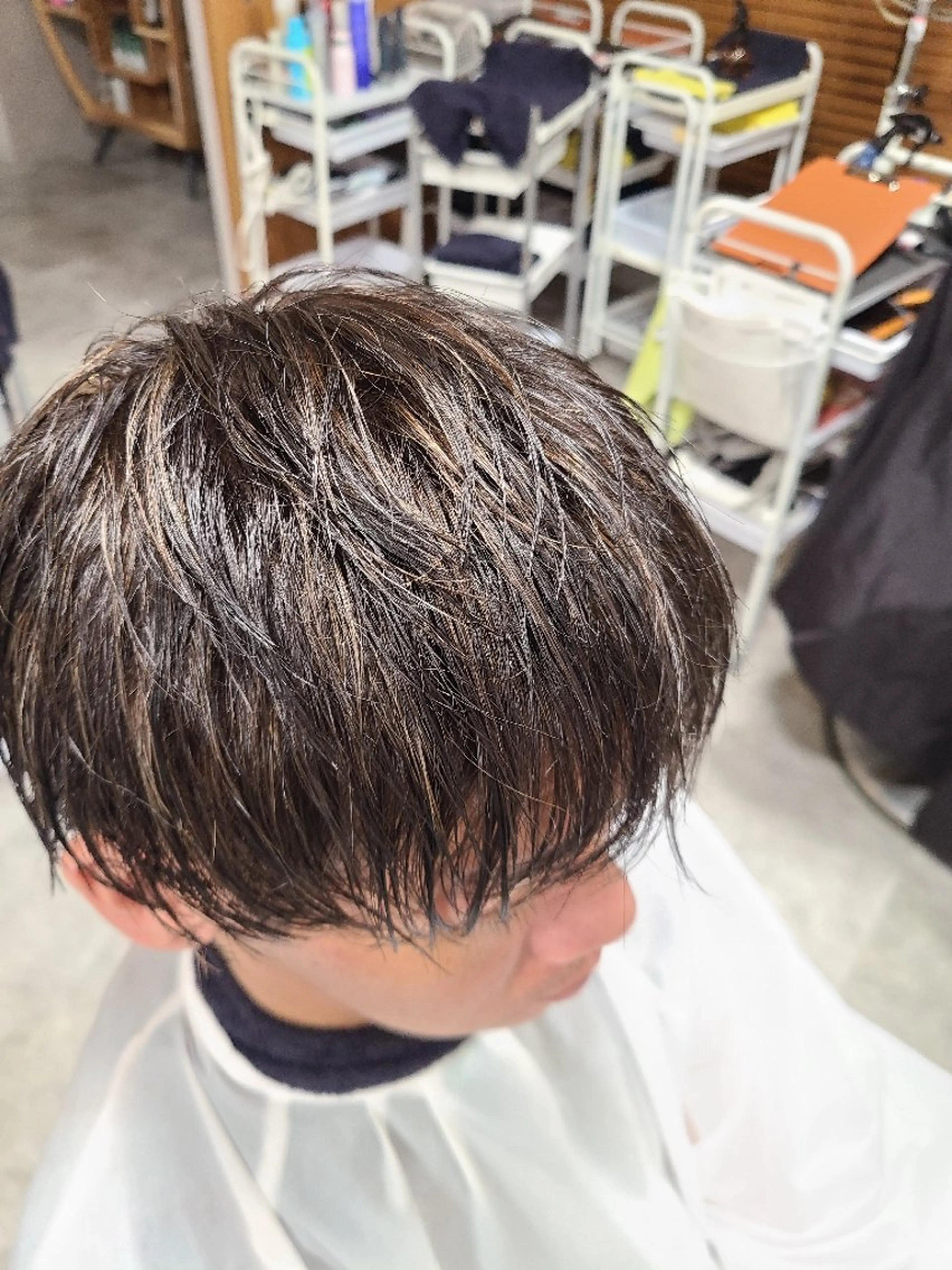 ショート メンズ カラー メンズハイライト ハイライトカラー ハイライト 桐島 令奈のヘアスタイル
