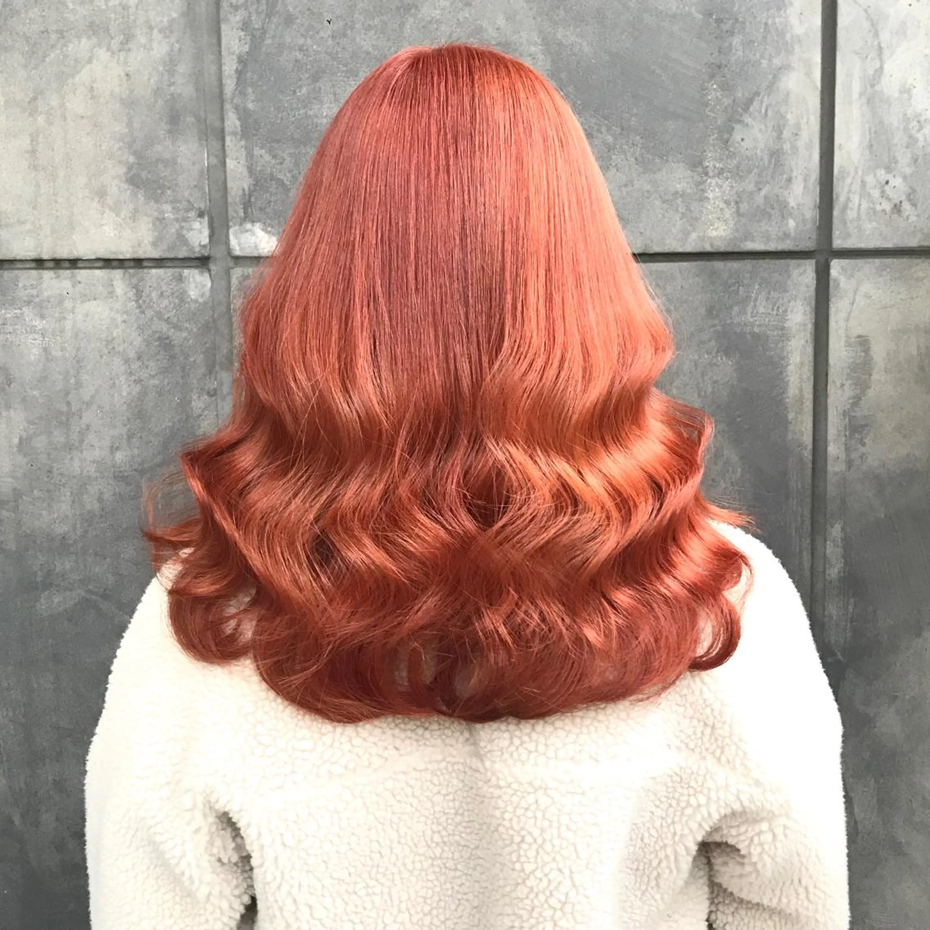 ミディアム カラー ブリーチ オレンジ タンバルモリ ヨシンモリ ムルギョル巻き サロウィン所属・K-POP好き美容師 🇰🇷Kai.Yのヘアスタイル