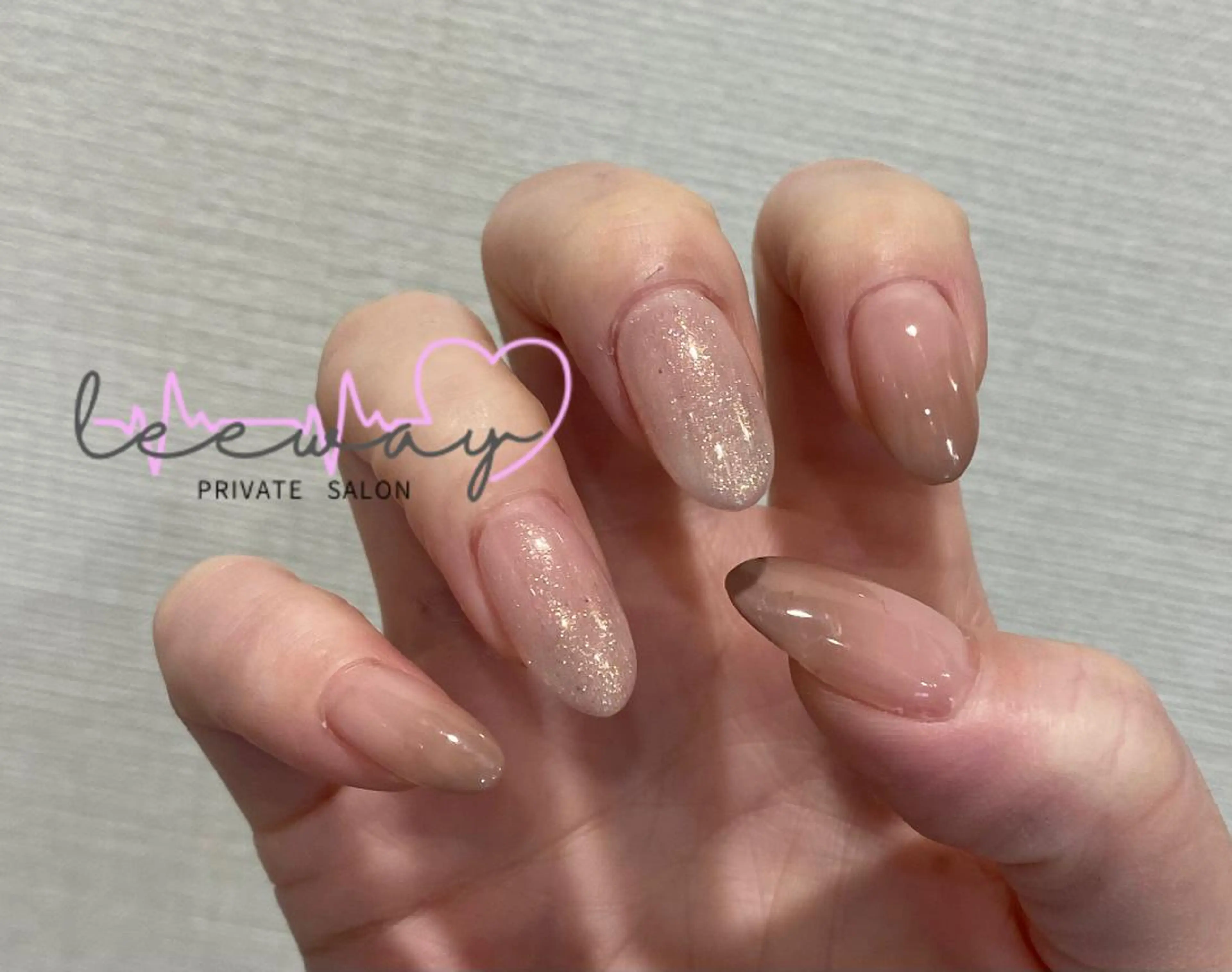 ネイル ラメ(グリッター) 自爪育成／ケアサロン 🤍leewayのネイルデザイン