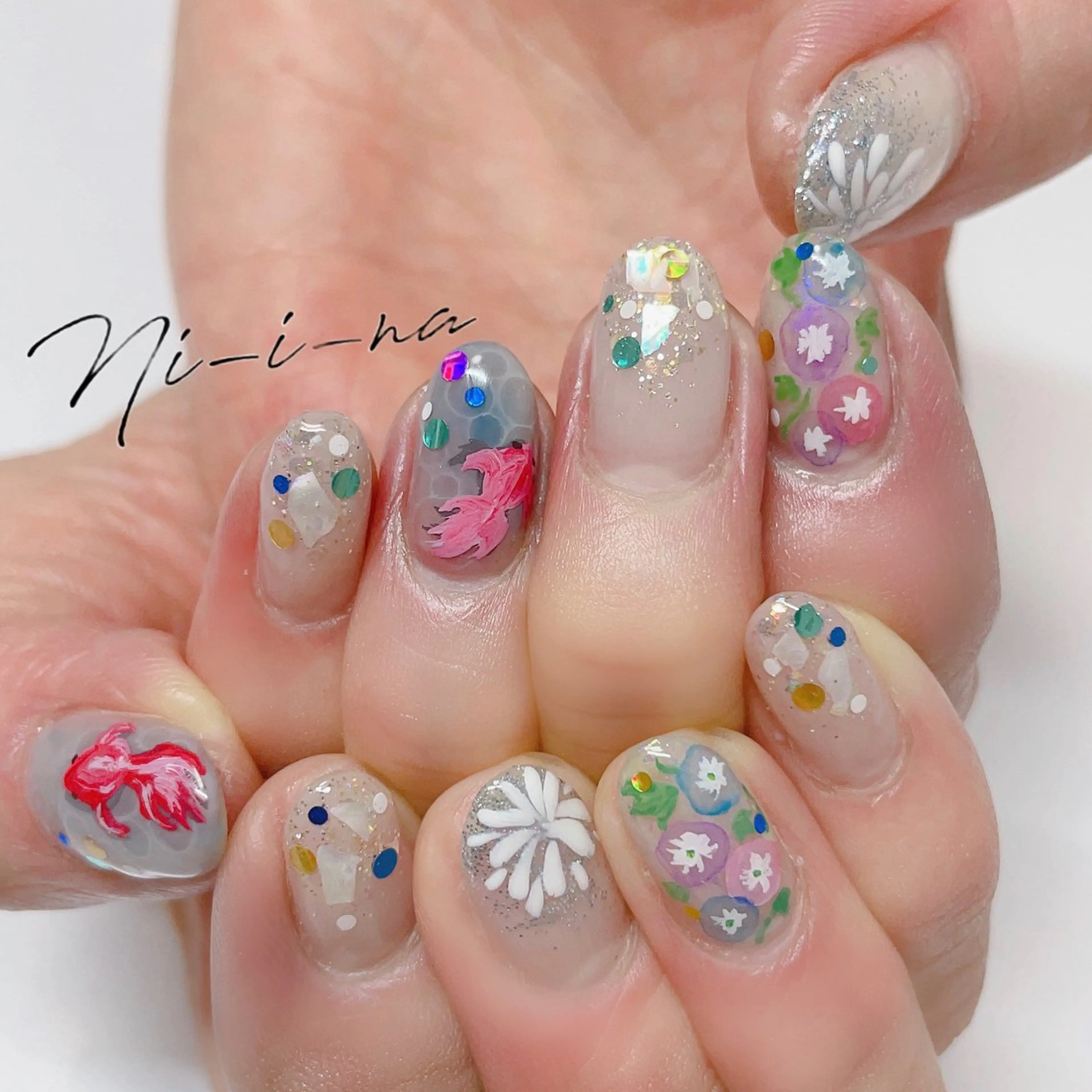 ネイル キラキラネイル ハンドネイル nail salon Ni-i-naのネイルデザイン