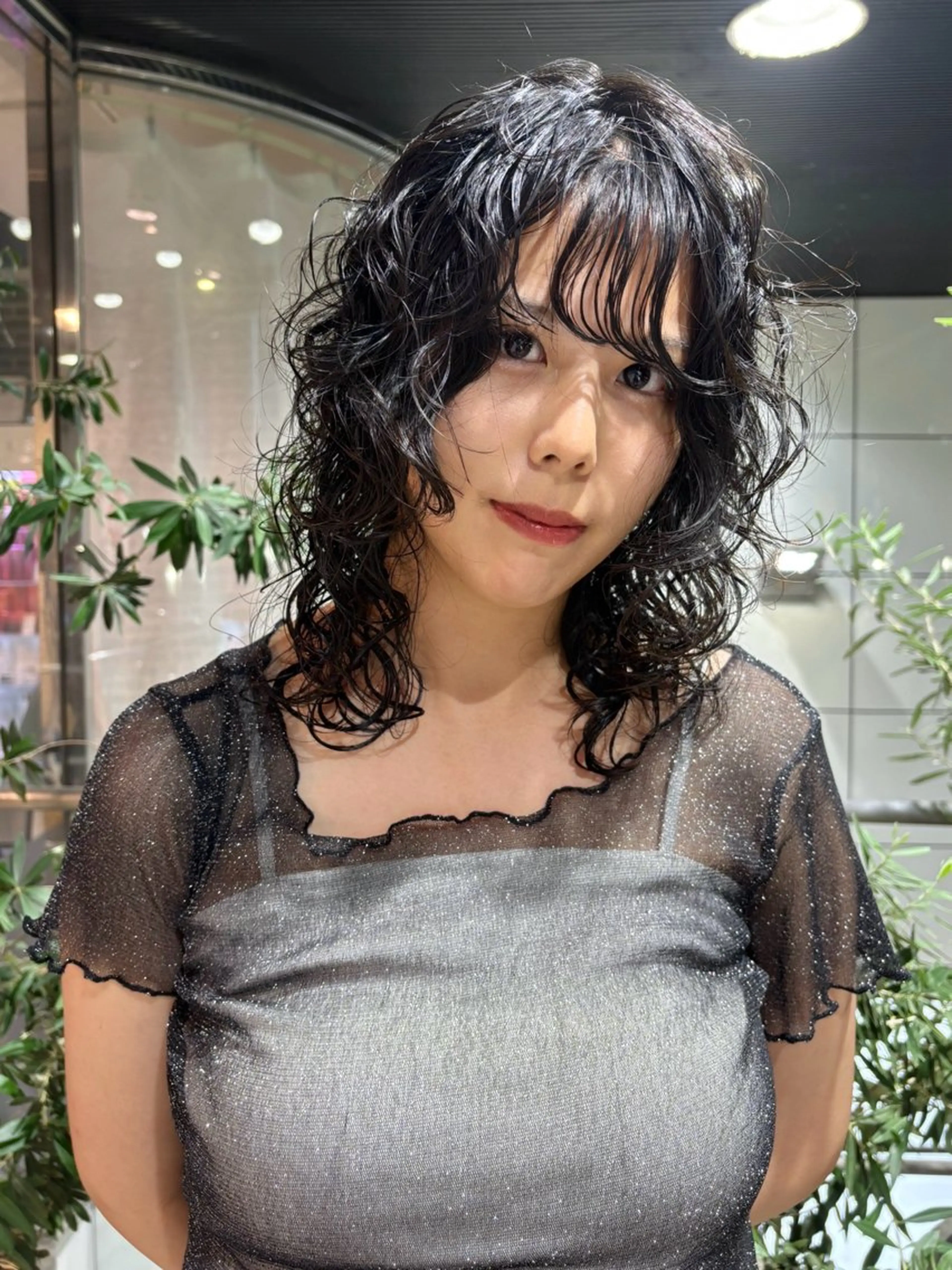 ロング パーマ ボブ 髪質改善 レイヤーカット オン眉 トリートメント パーマ トリートメント ヘッドスパ 似合わせカット パーマ/コトミ🐸のヘアスタイル