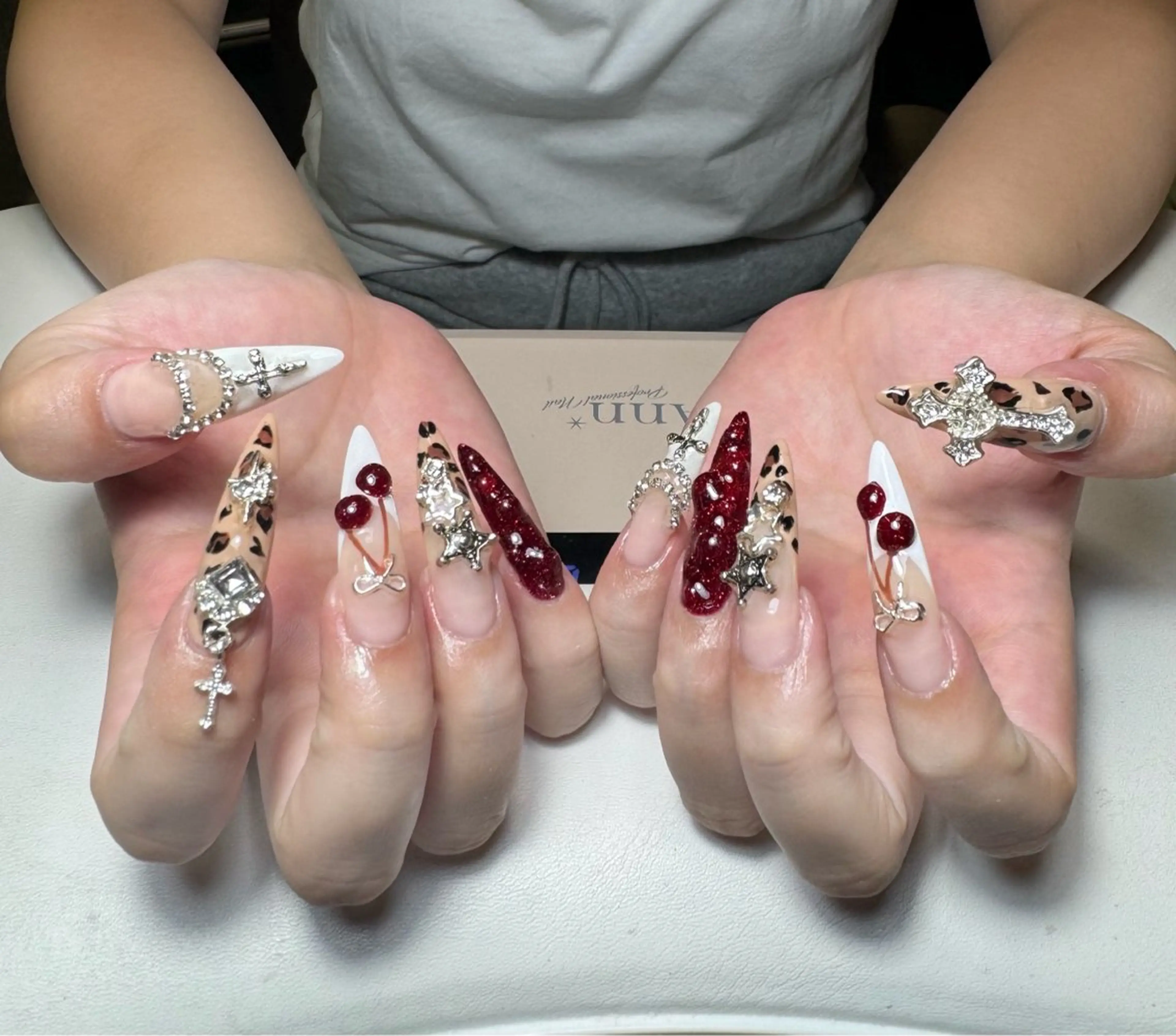 ネイル ハンドネイル ain nailのネイルデザイン