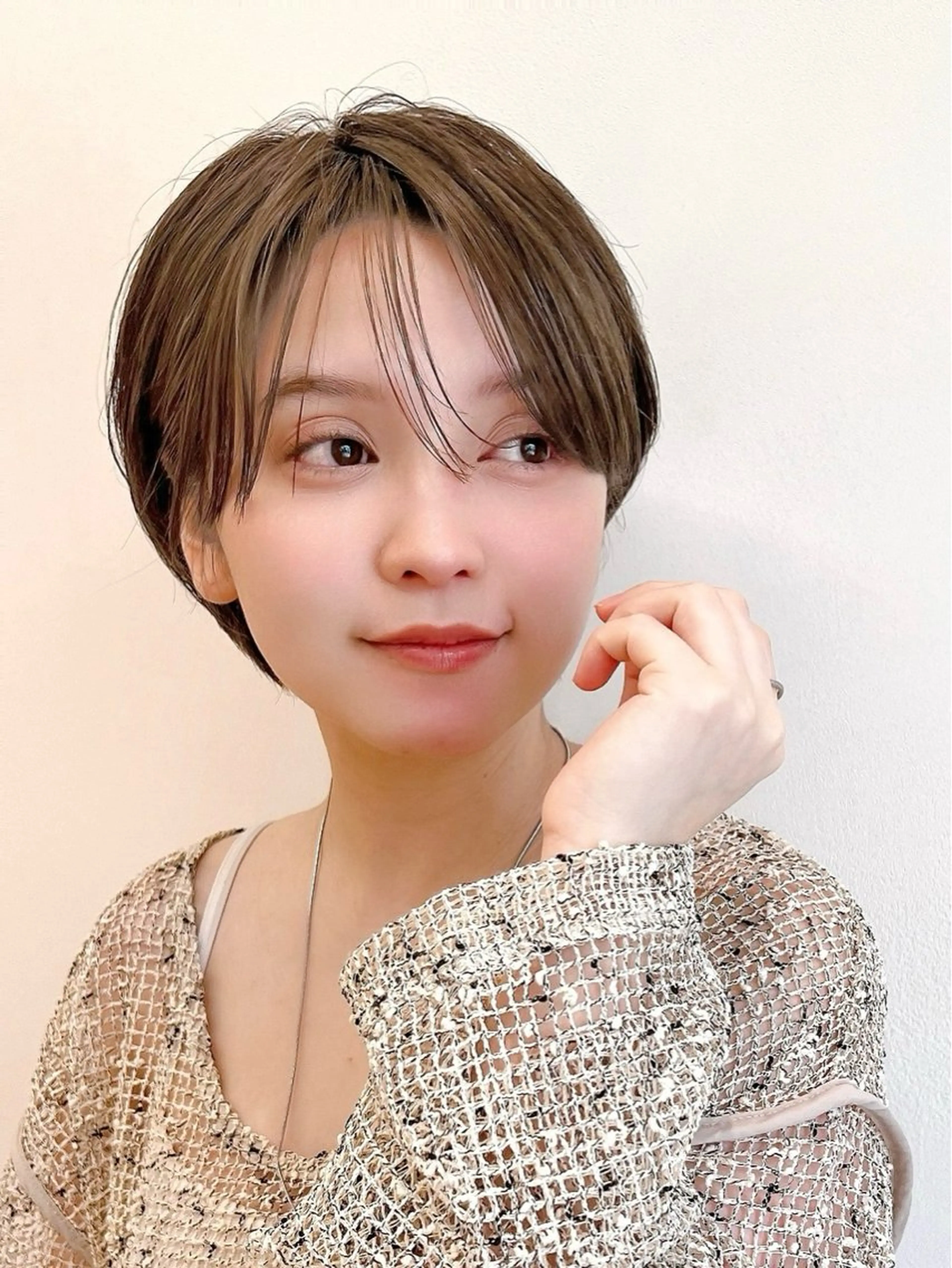 ショート Say.石川葵 ショートボブ前髪のヘアスタイル