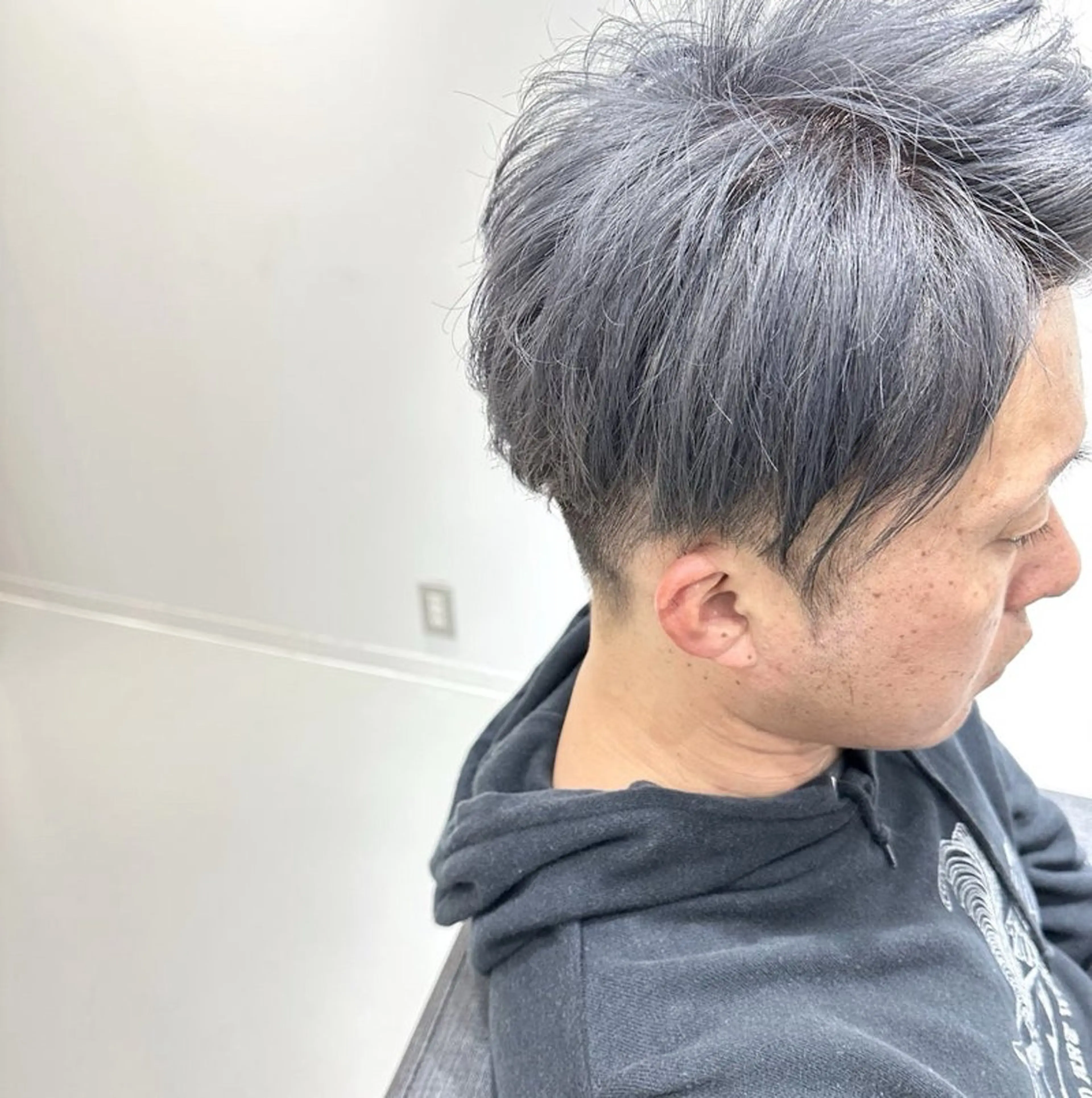 ショート メンズ カット ヘアカラー トリートメント 中島 剛のヘアスタイル