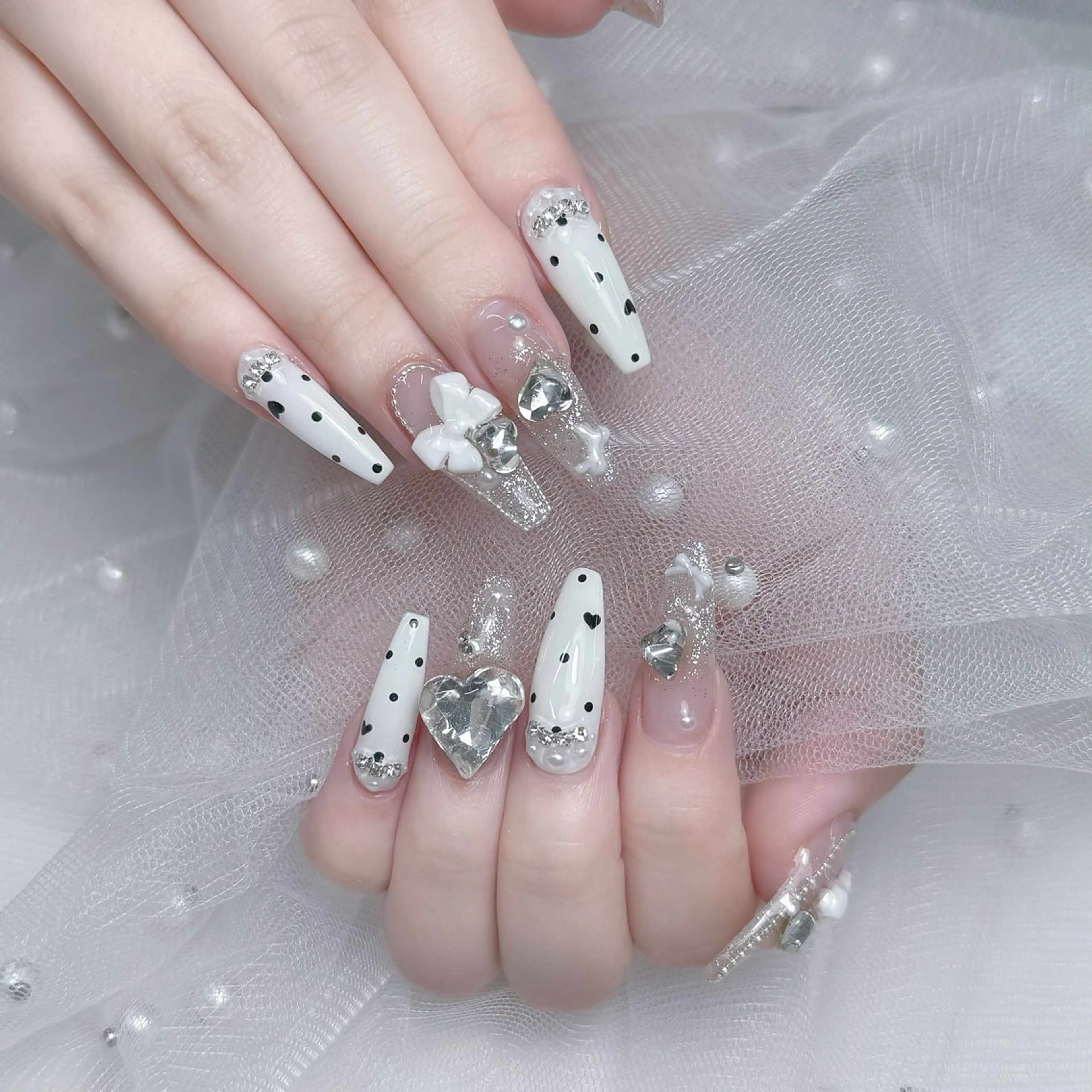 ネイル ハンドネイル ハンドケア Nova Nail Nambaのネイルデザイン