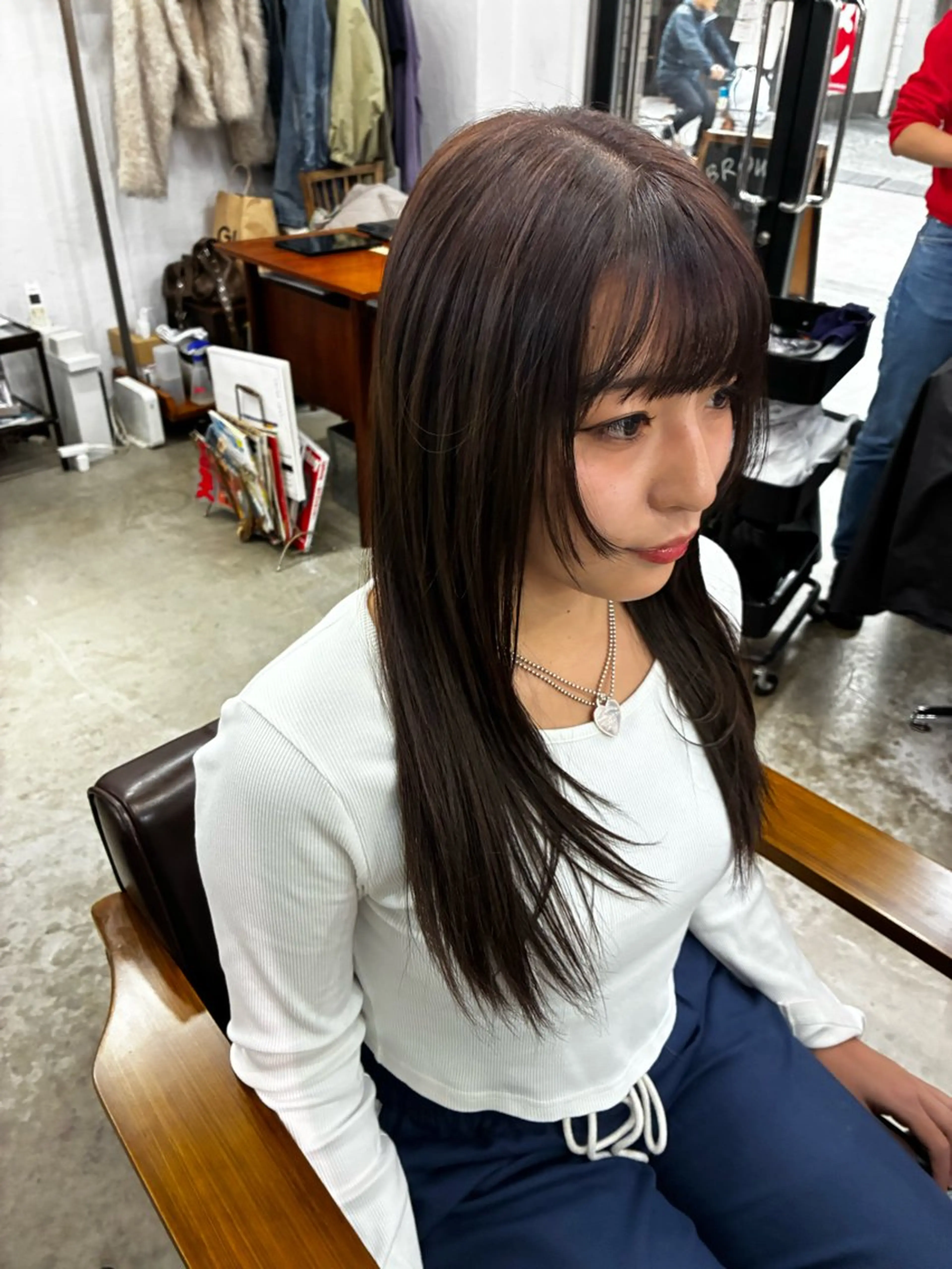 ロング カラー ヘアカラー トリートメント 佐藤 芽衣のヘアスタイル