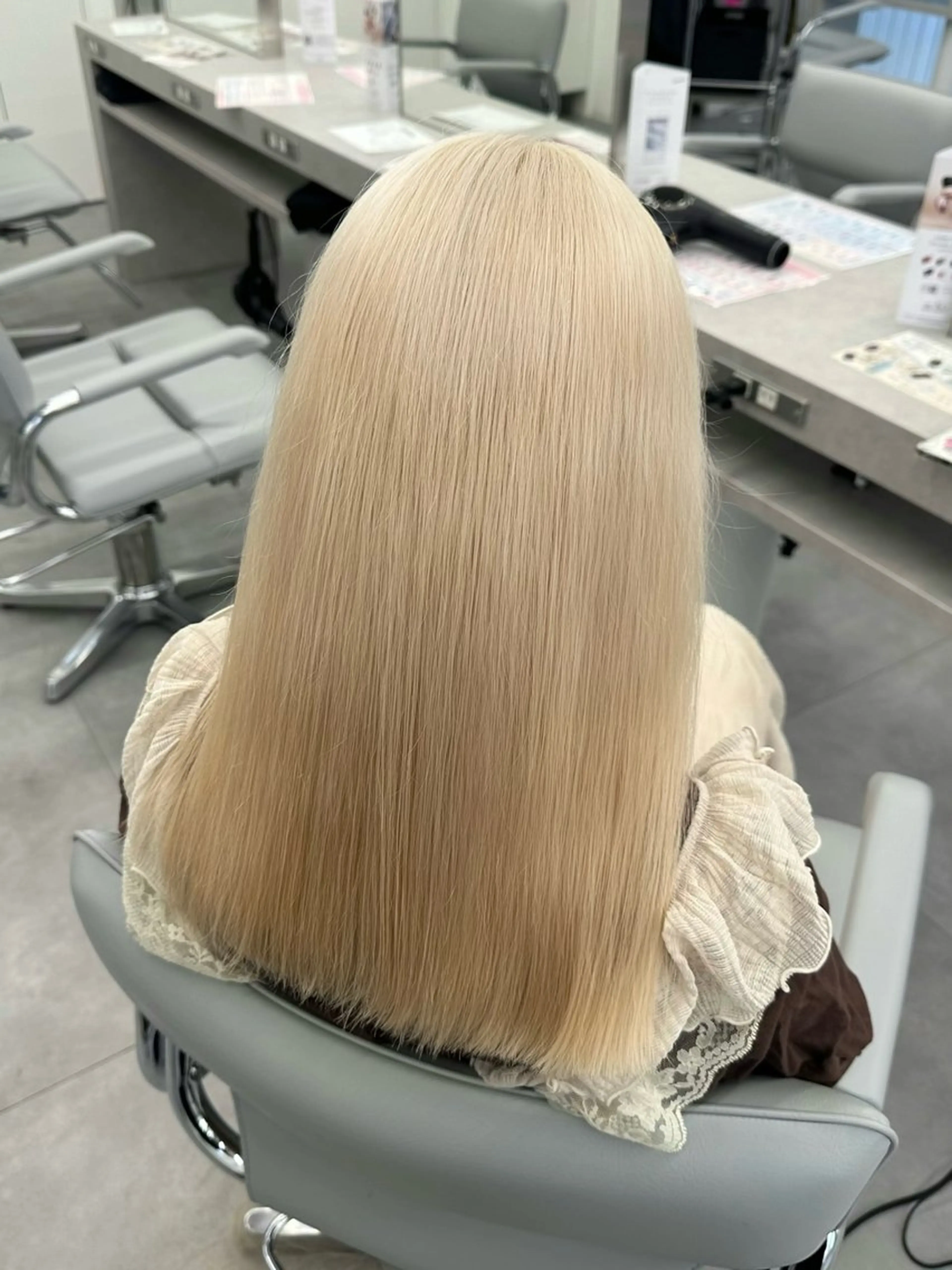 ロング カラー カット ヘアカラー 🎀‪ピンクベージュ 🎀ブリーチmikuのヘアスタイル