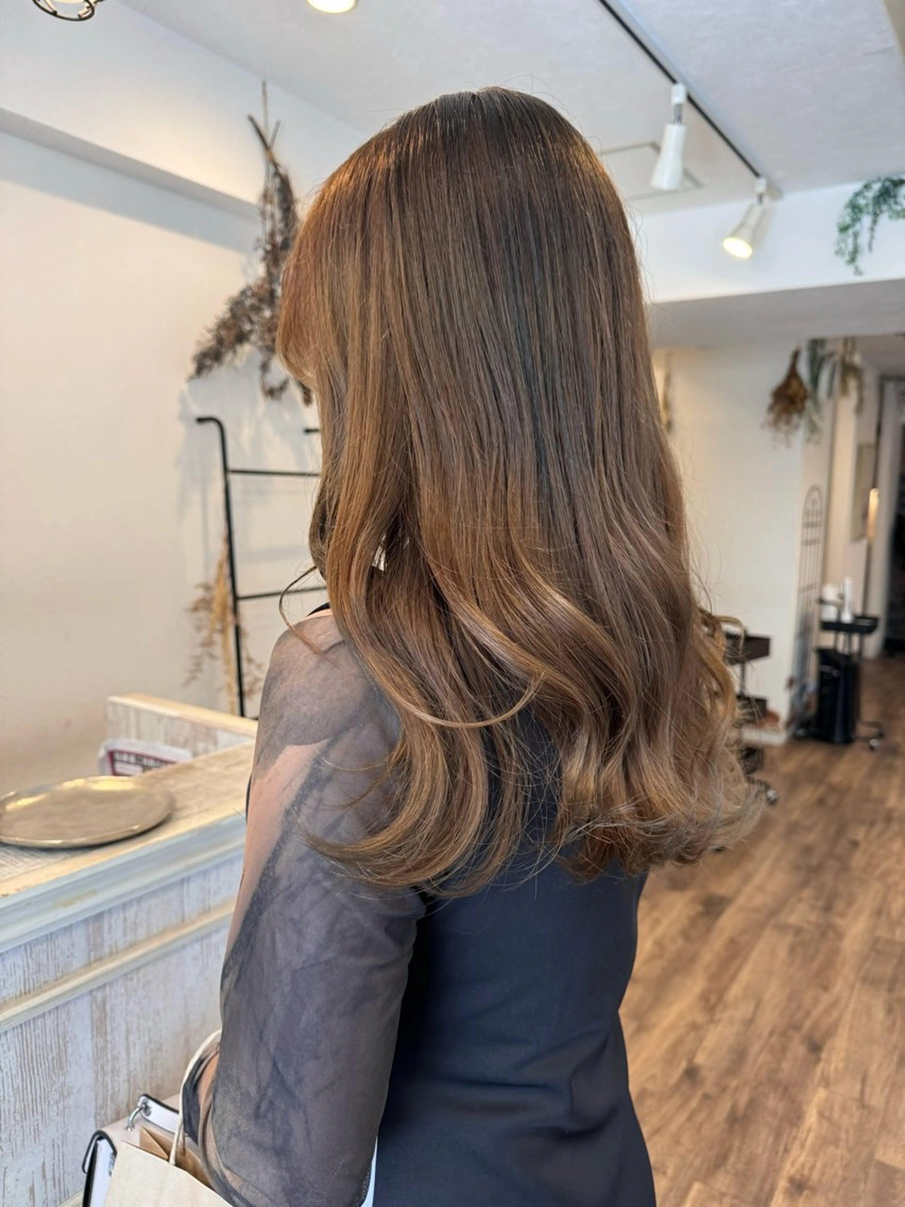 セミロング カラー ベージュカラー ブリーチ ブリーチなしカラー ヘアカラー m ā l o.🌷 サカモトマイコのヘアスタイル