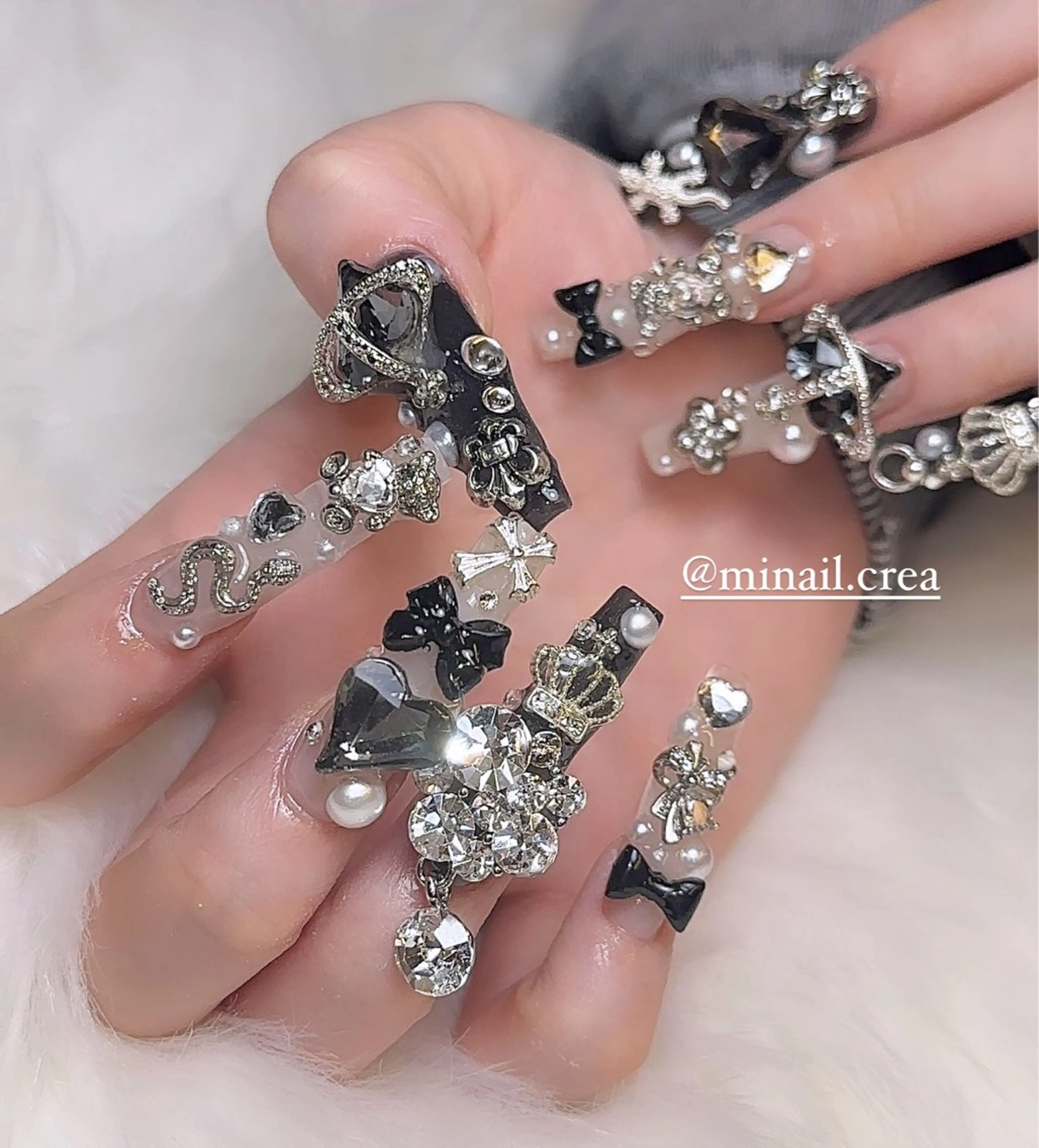 ネイル 長さ出し ジェルネイル キラキラネイル ロングネイル スカルプネイル ハンドネイル CRéA　-private nailsalon-所属・CReA nailのネイルデザイン